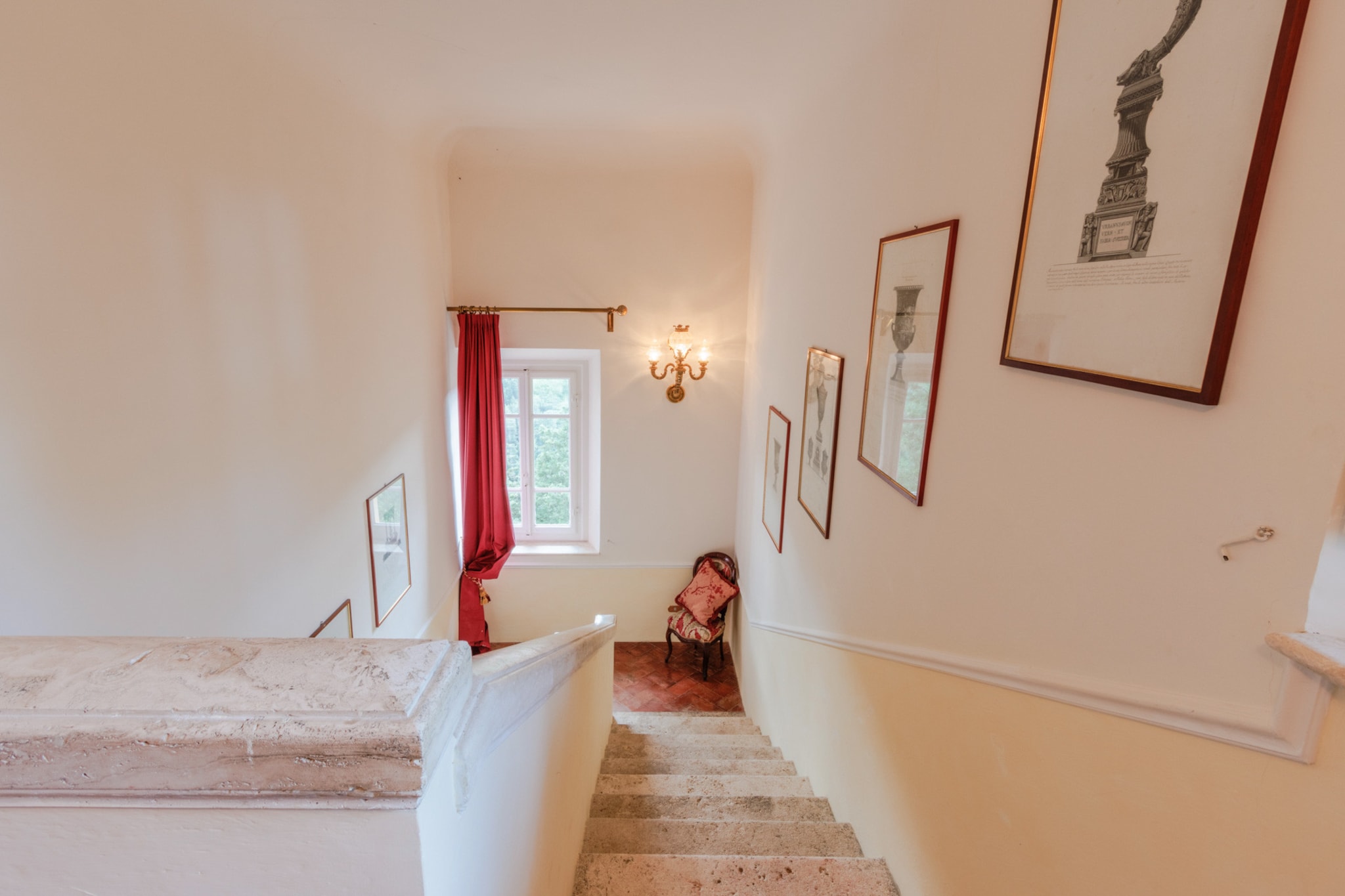 Rocca di Cetona - a Medieval Castle-Niet-getagd