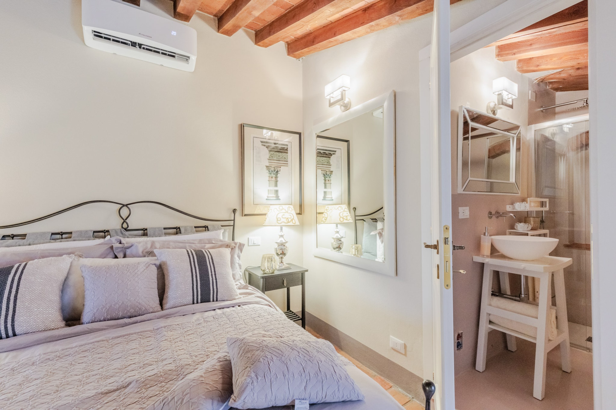 Casa Lucky, a Modern Lucca Penthouse-Niet-getagd