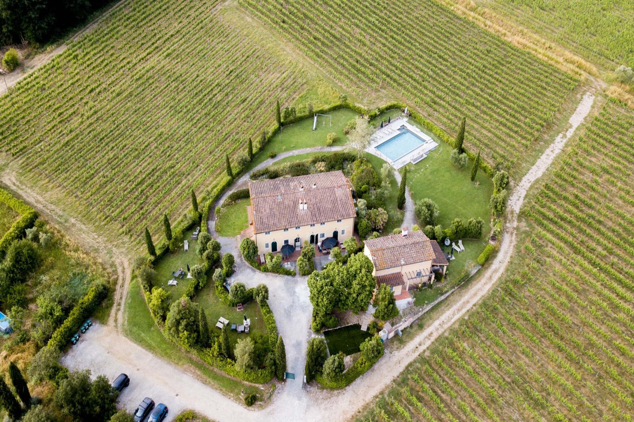 Cicale Farmhouse, 3 bedrooms Farmhouse with Pool - Uitzicht zomer