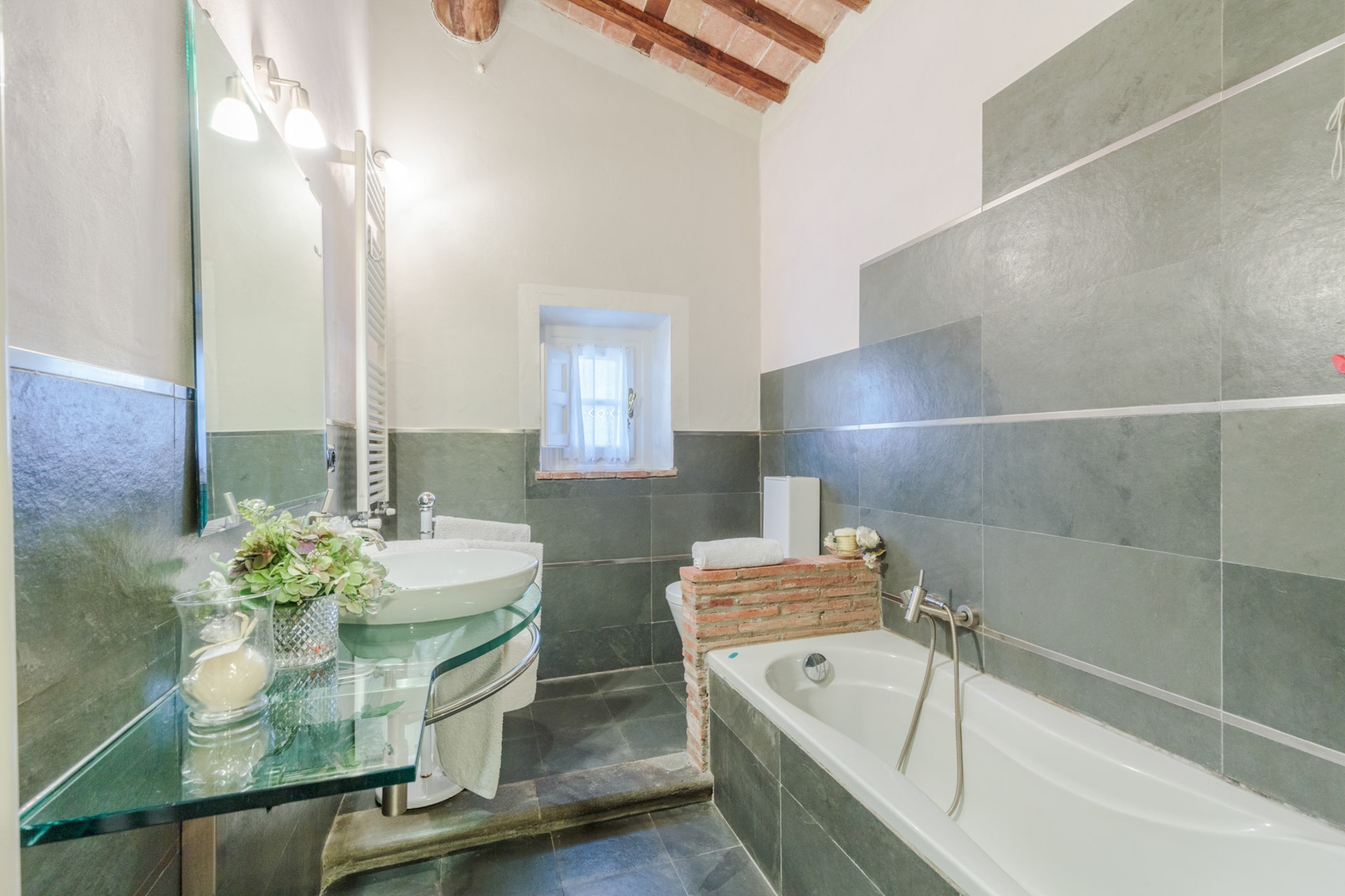 Rondini Farmhouse-Niet-getagd