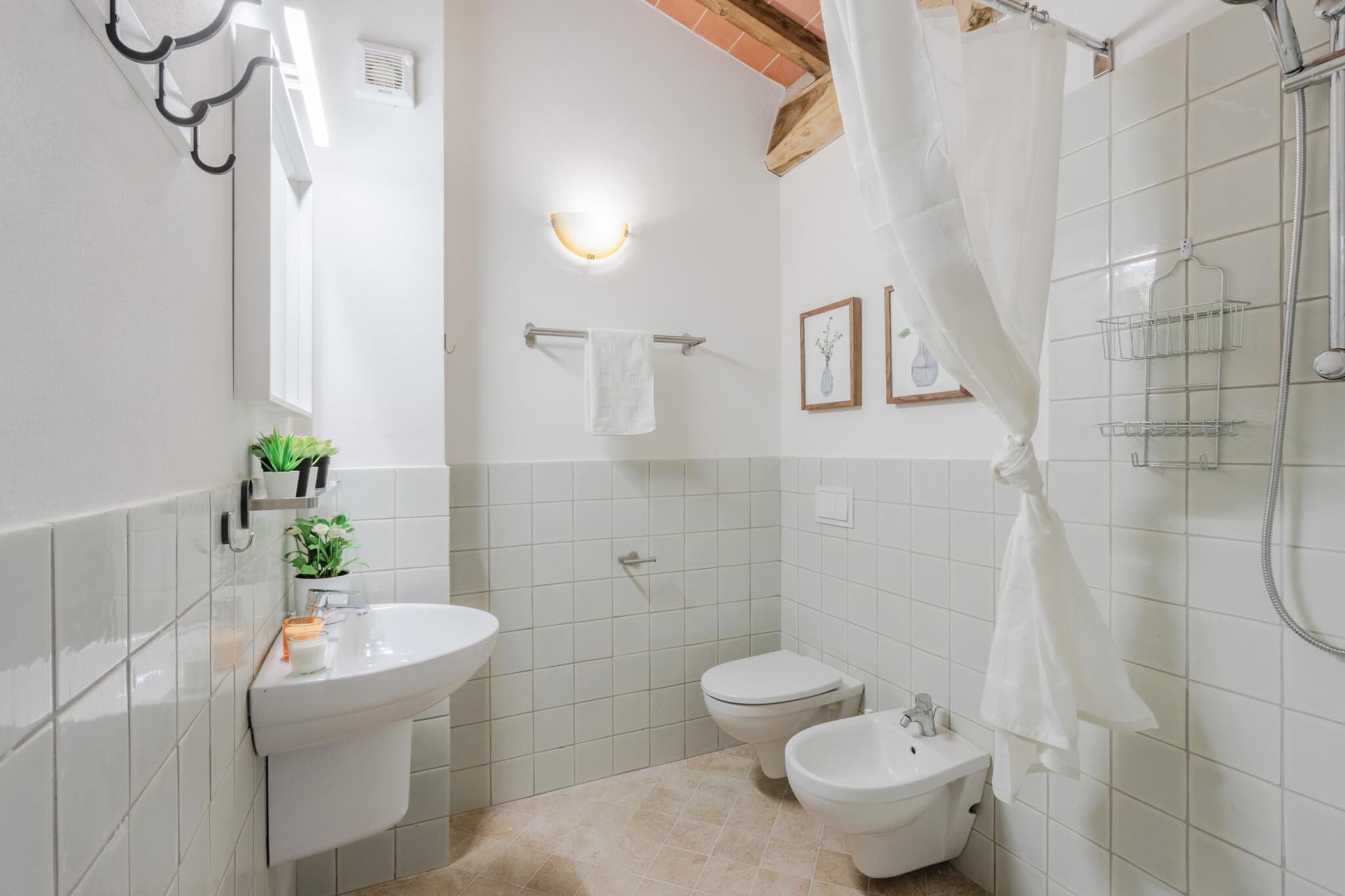 Casa Bellavista at Borghetto Farmhouse - Badkamer