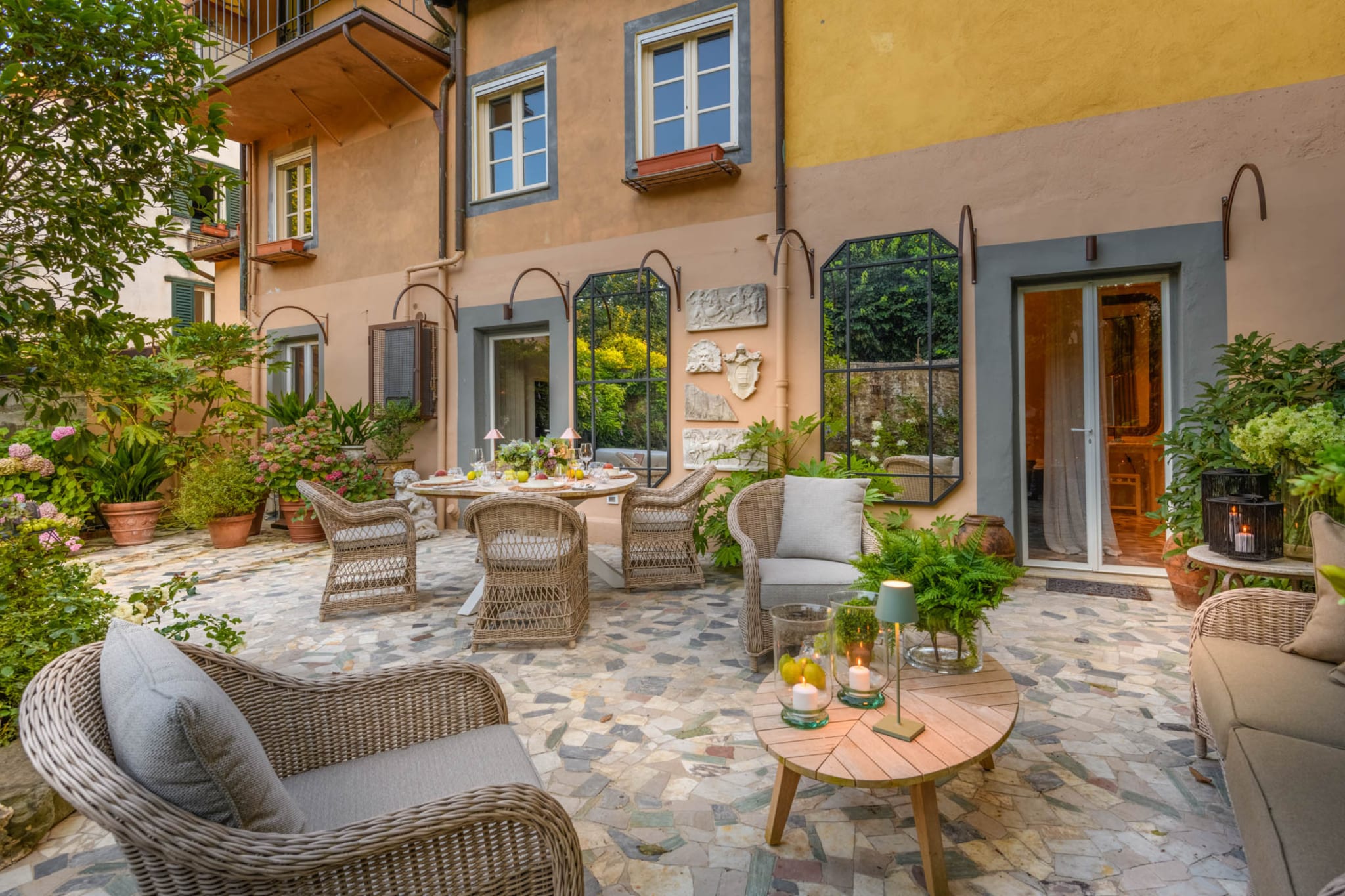 The Garden Lodge-Nicht getaggt