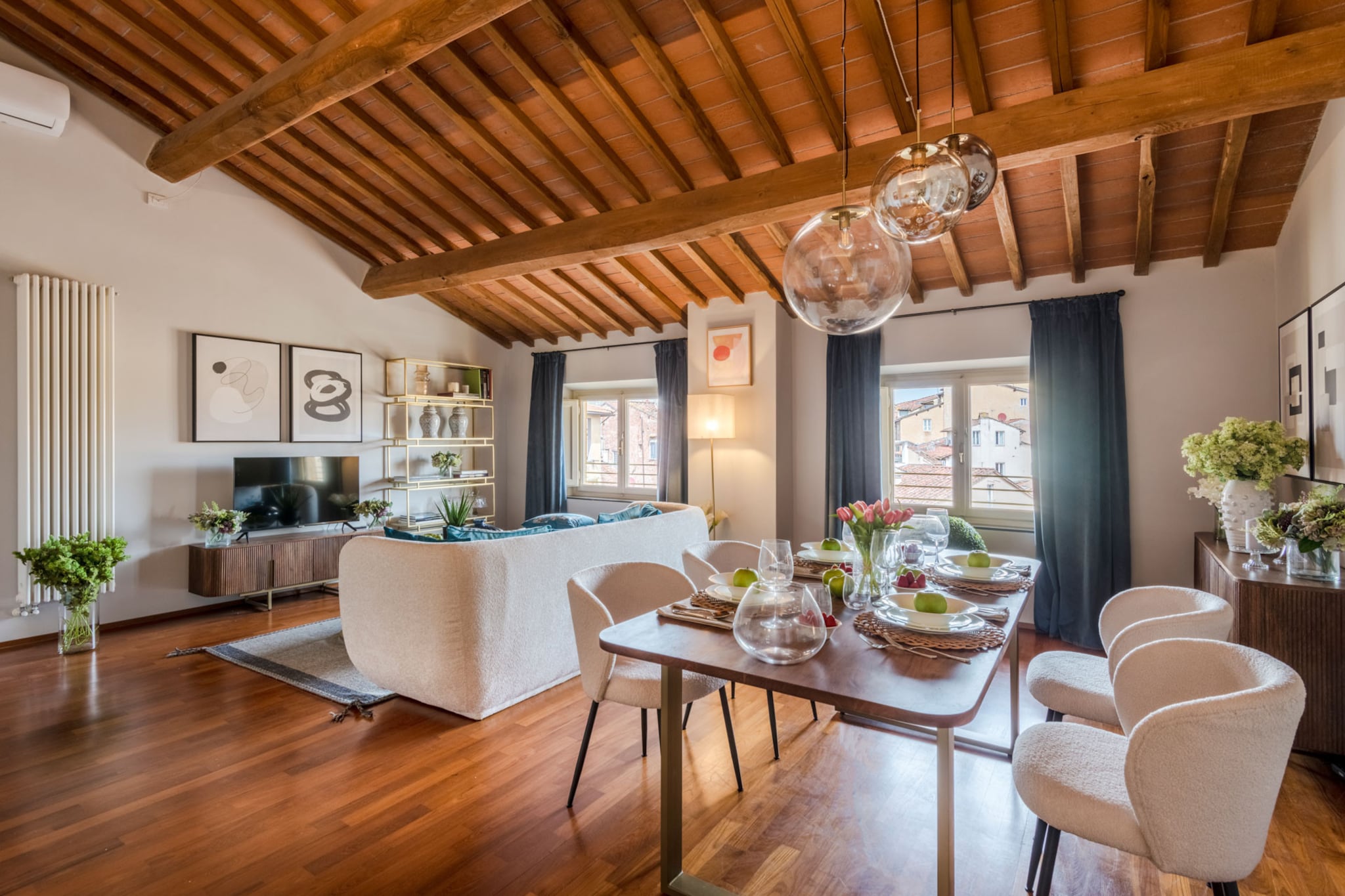 De Nobili Penthouse-Nicht getaggt