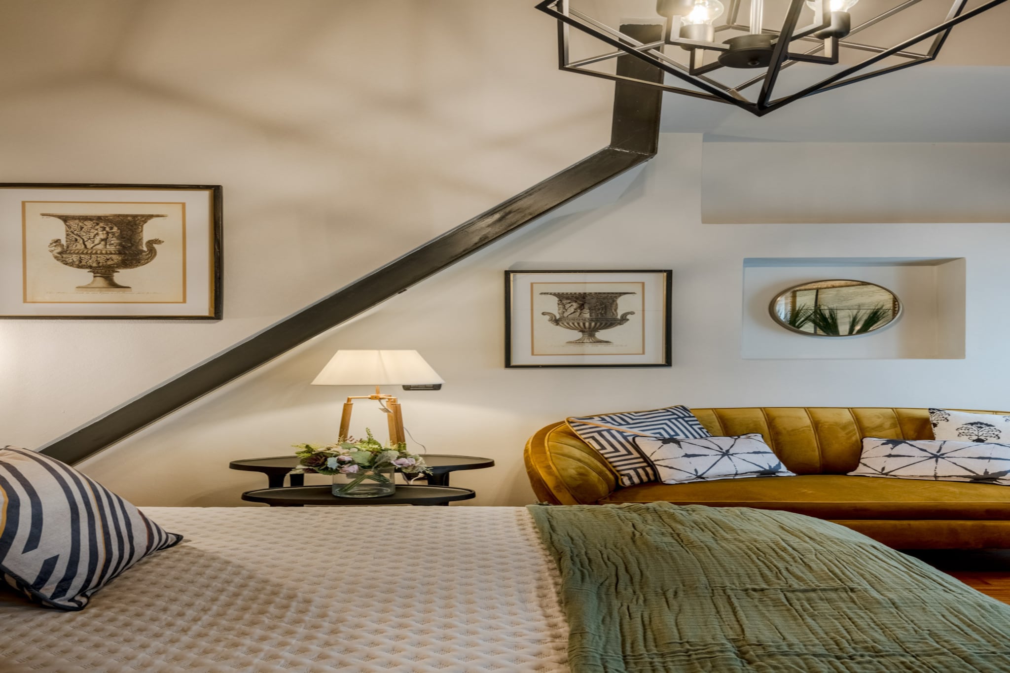 La Dorina Penthouse-Nicht getaggt