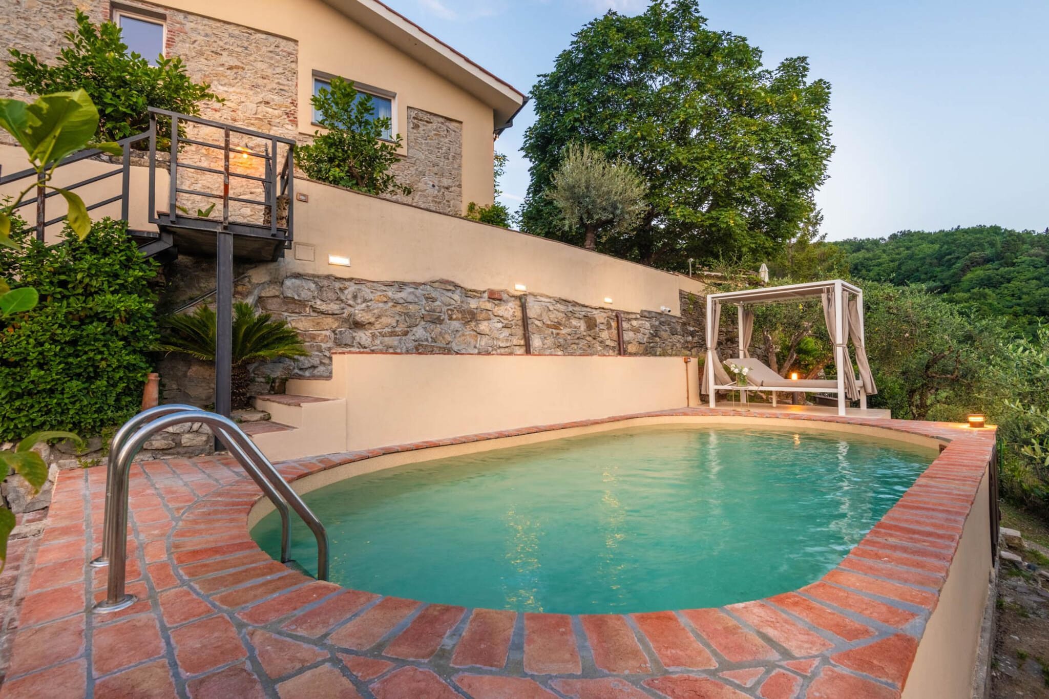 Le Due Terre Farmhouse - Zwembad