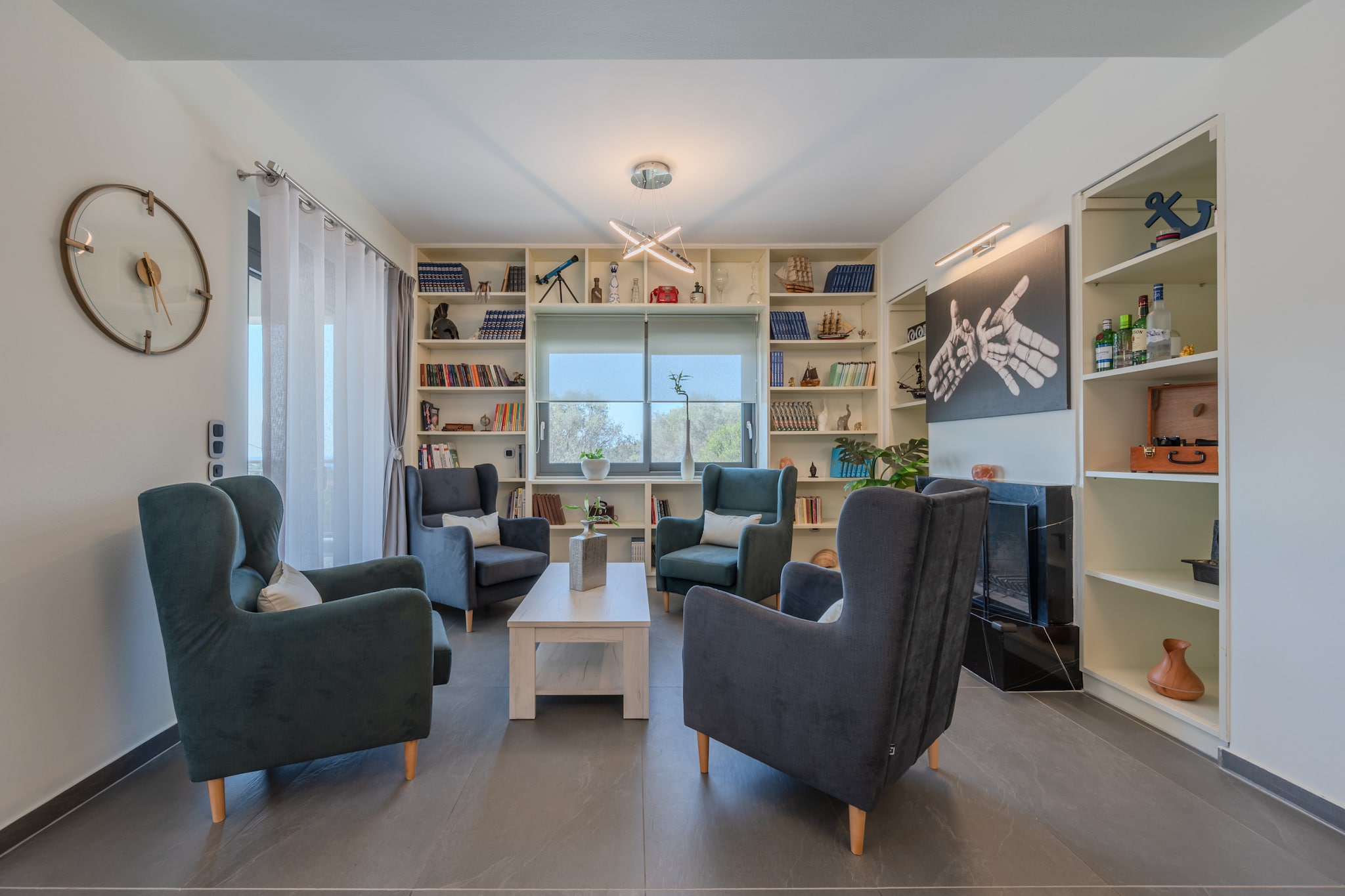 3A's 3 Bedroom Villa-Woonkamer