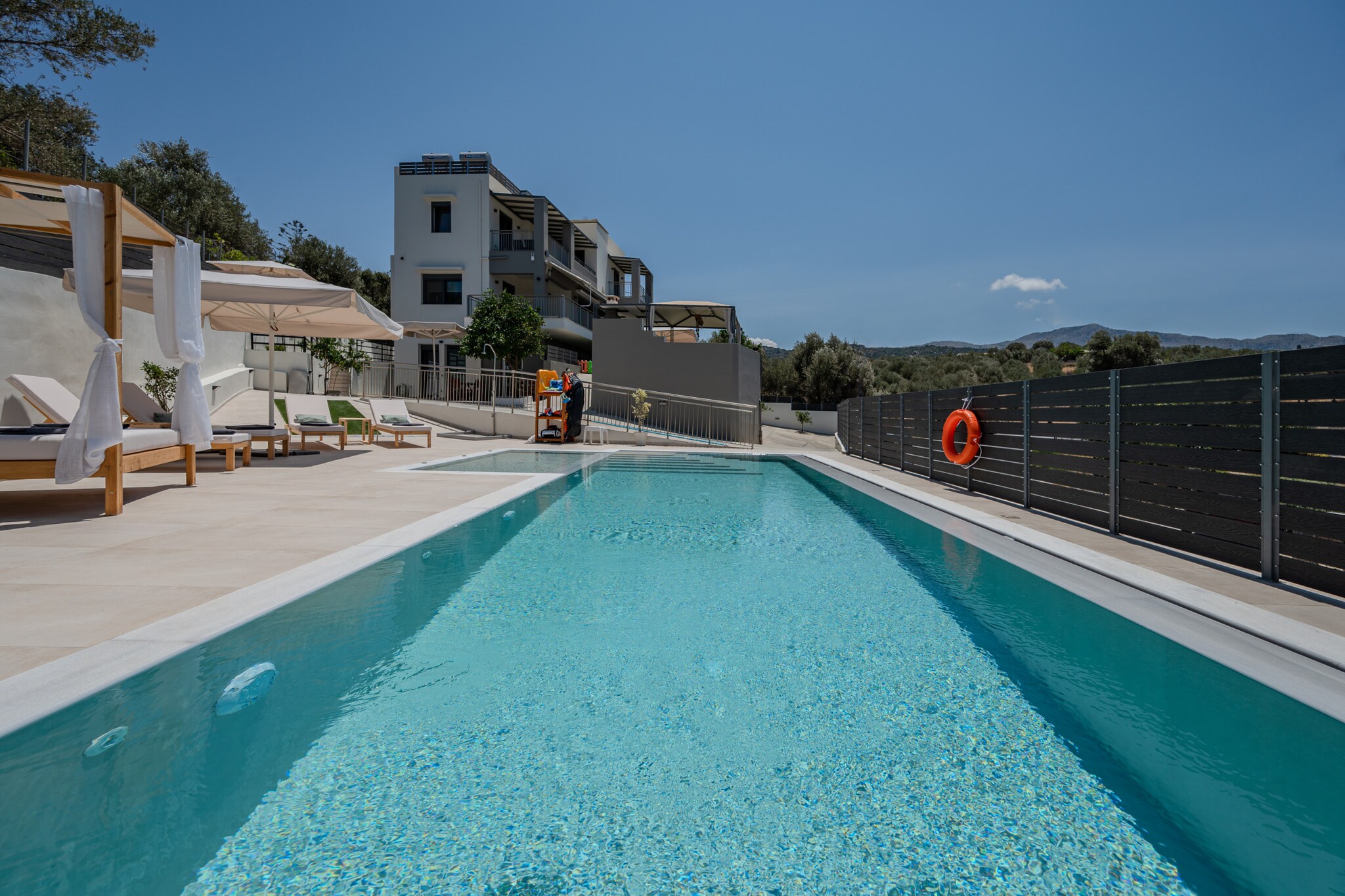 3A's 3 Bedroom Villa-Zwembad