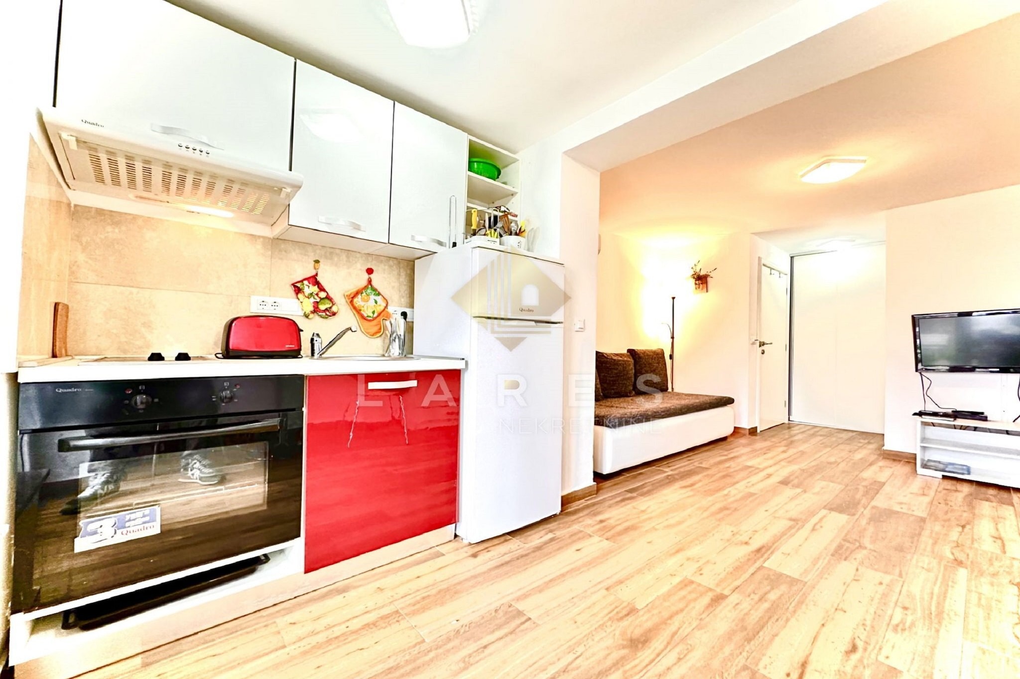 Studio Apartment
