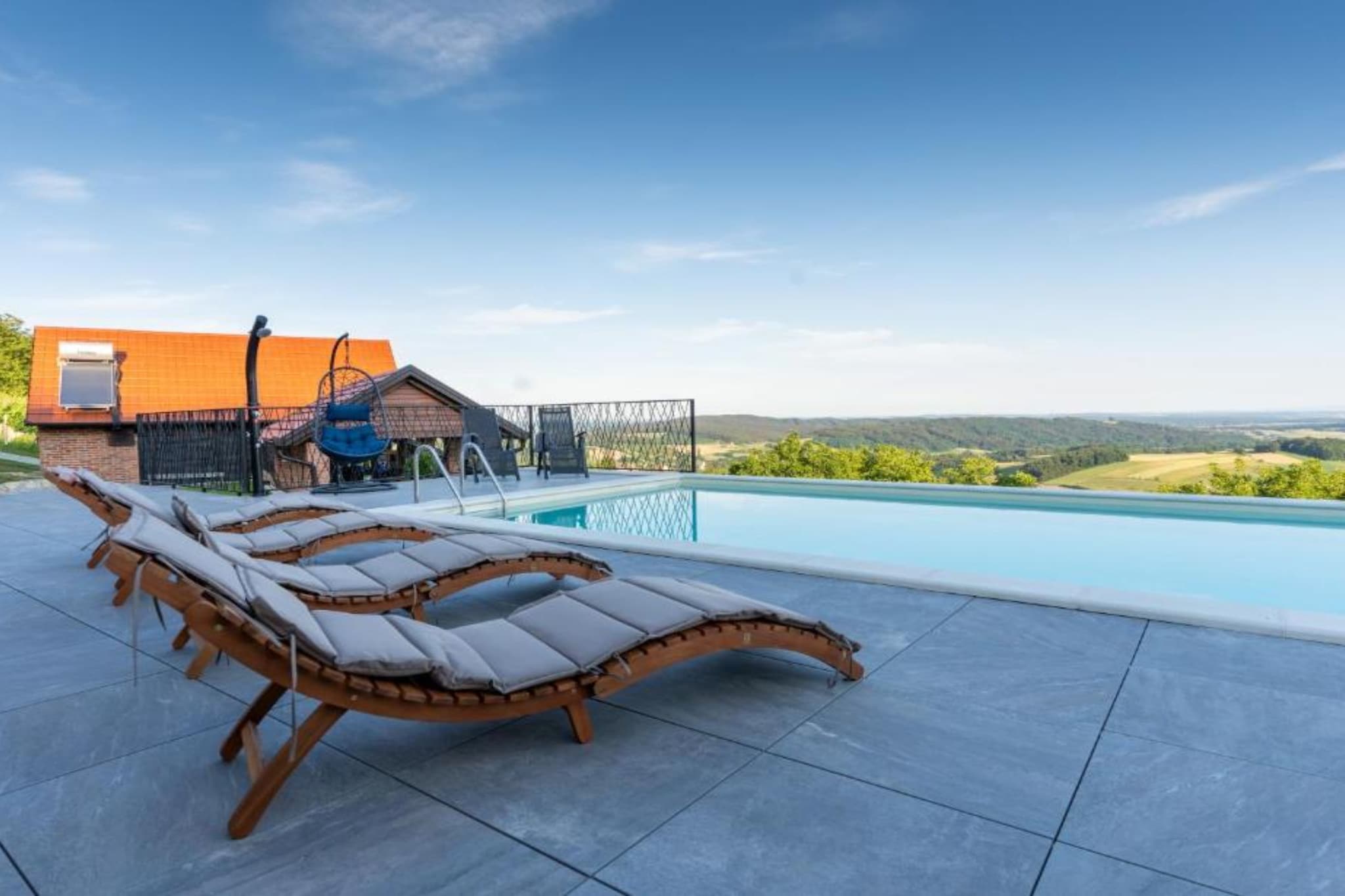 Villa Breg - Four Bedroom Villa with Pool, Hot-Tub and Sauna-Terras