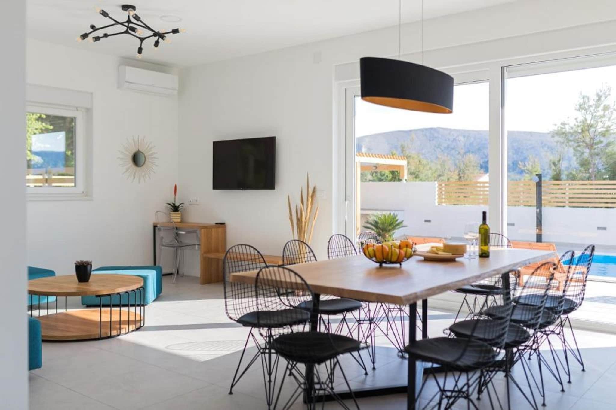 Luxury Villas Bellavista - Four Bedroom Villa with Pool (Villa 1)-Dining room