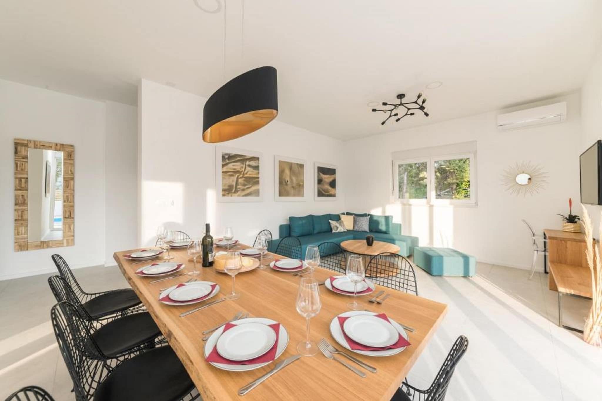 Luxury Villas Bellavista - Four Bedroom Villa with Pool (Villa 1)-Dining room