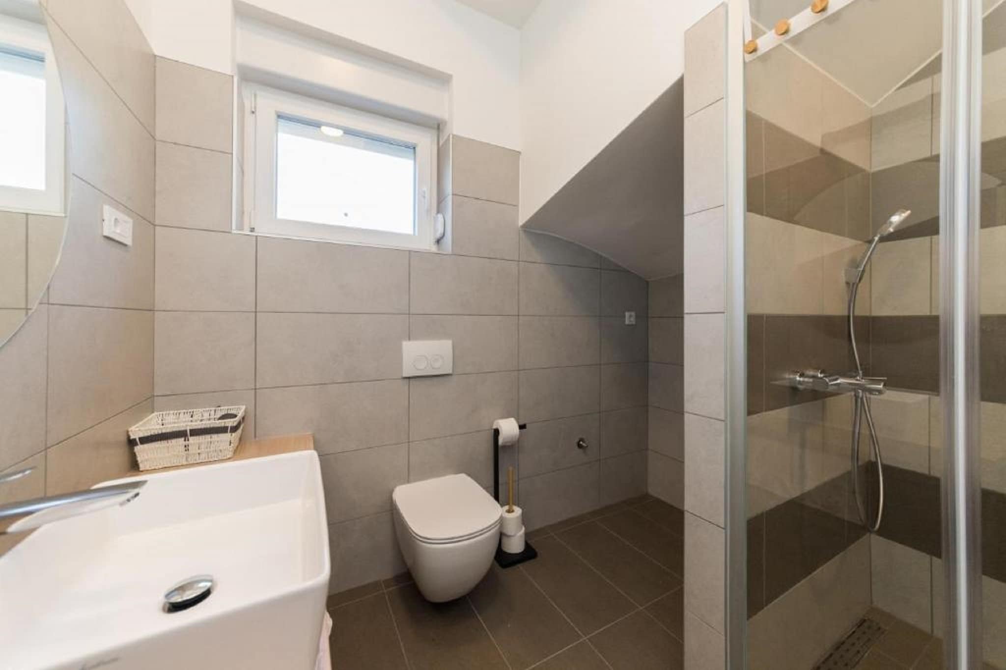 Luxury Villas Bellavista - Four Bedroom Villa with Pool (Villa 1)-Bathroom