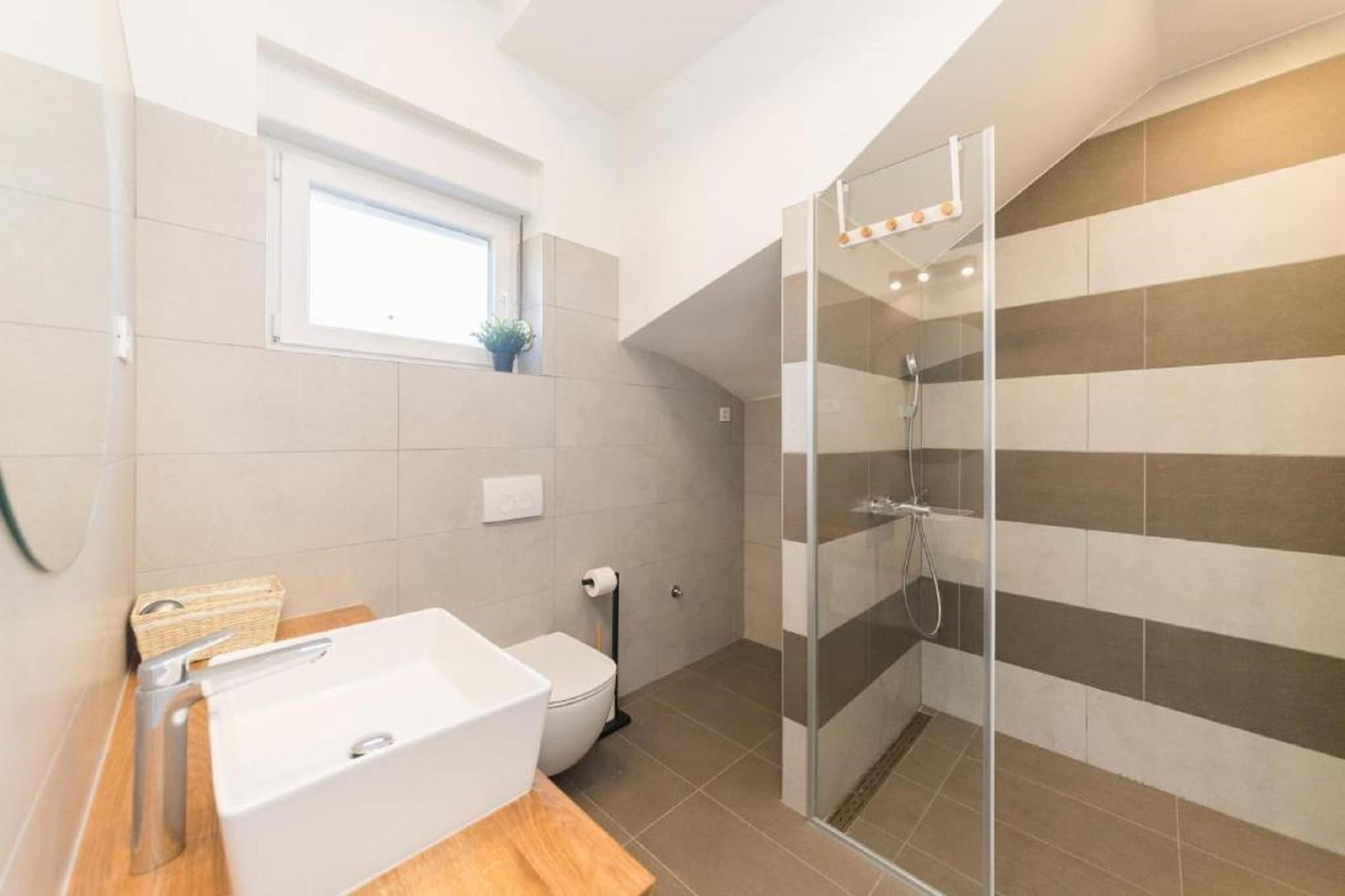 Luxury Villas Bellavista - Four Bedroom Villa with Pool (Villa 2)-Bathroom