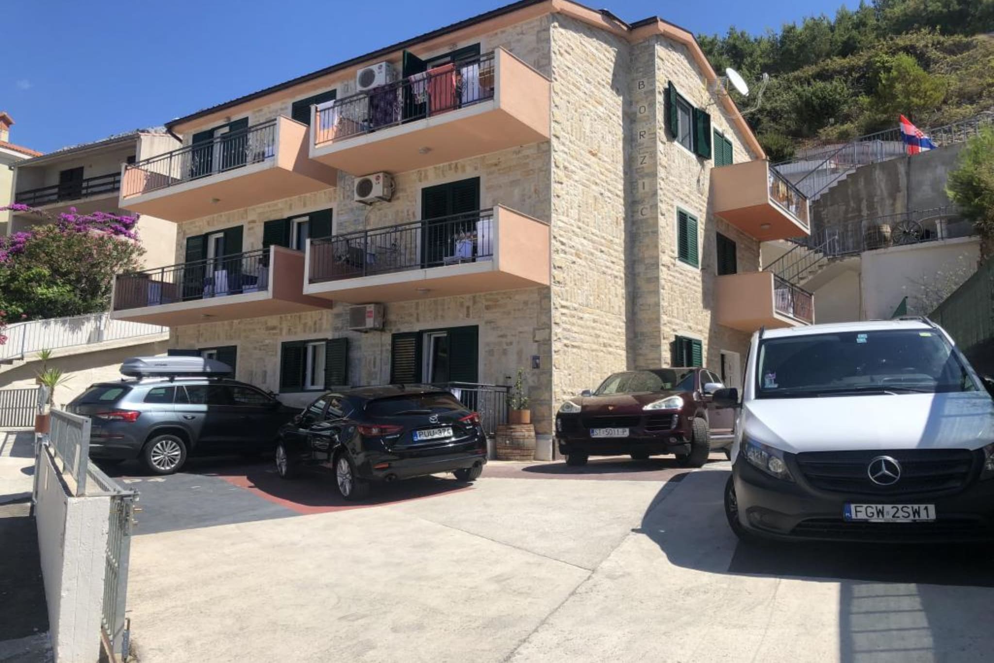 Apartmani Villa Borzic - One Bedroom Apartment with  Terarce and Sea View 1-Extérieur