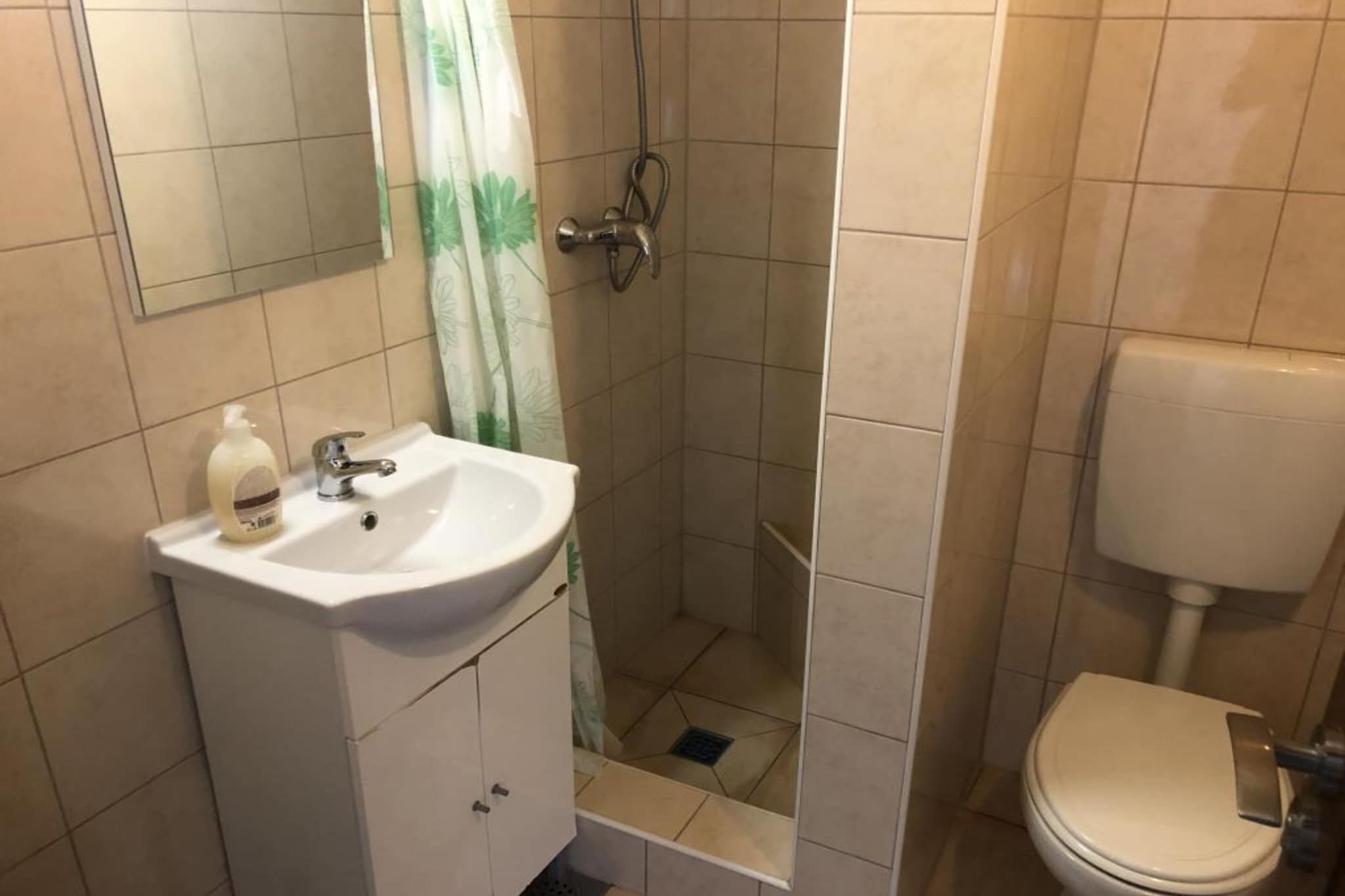 Apartmani Villa Borzic - One Bedroom Apartment with Terarce and Sea View 2-Salle de bain