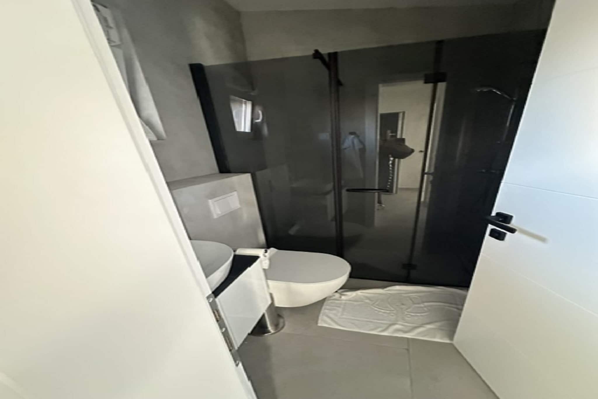 Luxury Apartments Villa Aspira - Two Bedroom Apartment with Terrace 2-Badkamer