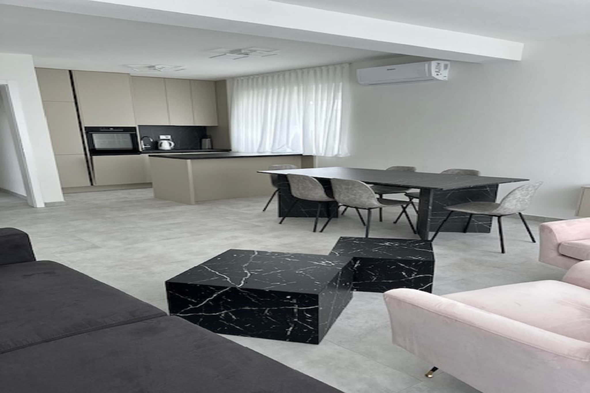Luxury Apartments Villa Aspira - Two Bedroom Apartment with Terrace 3-Woonkamer