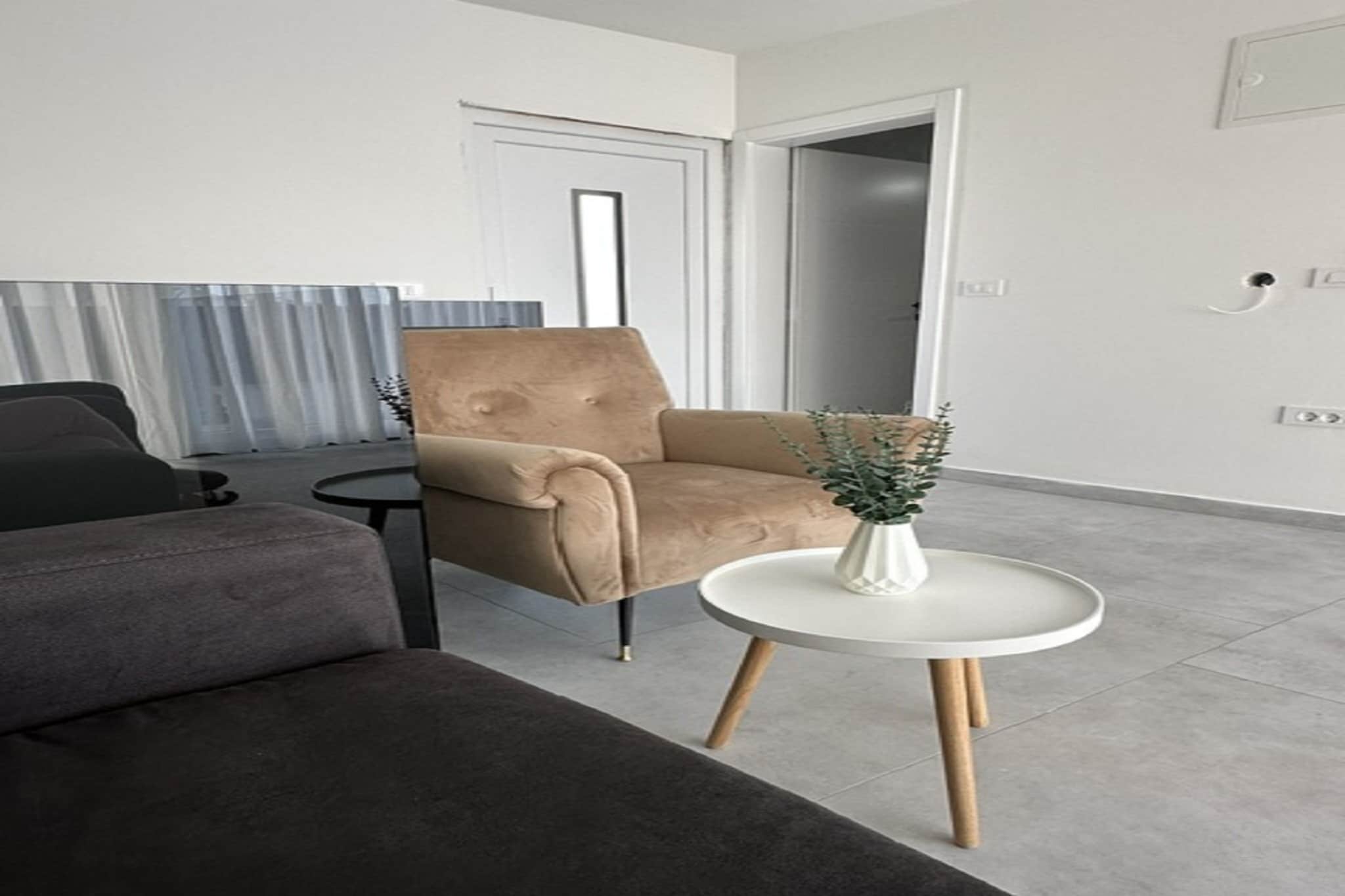 Luxury Apartments Villa Aspira - Studio Apartment with Terrace 2-Woonkamer