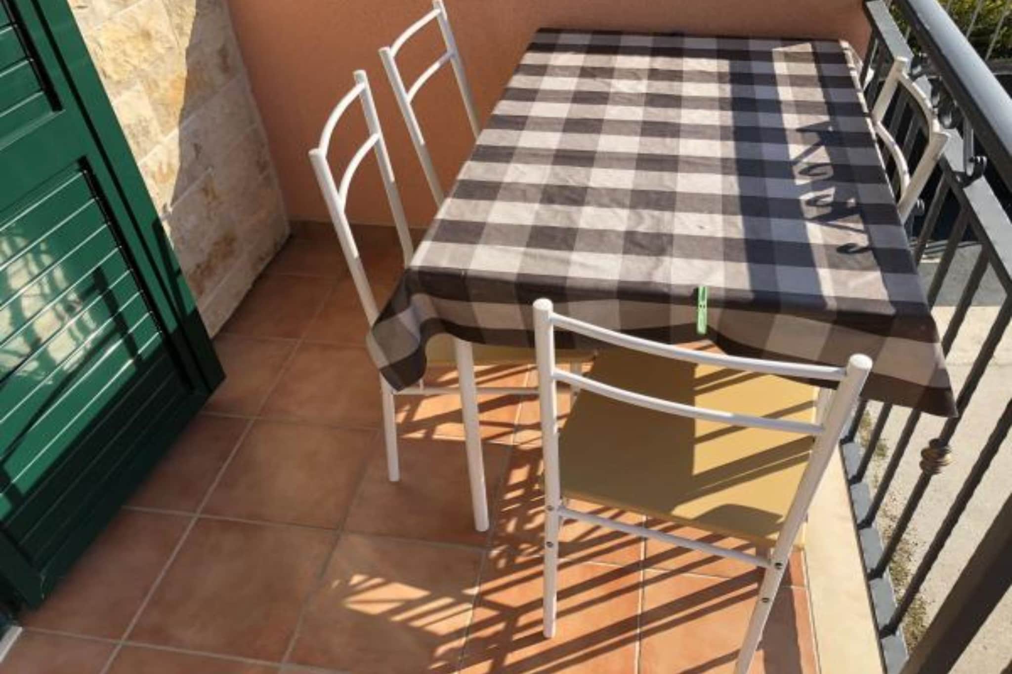 Apartmani Villa Borzic - One Bedroom Apartment with Terarce and Sea View 6-Terrasbalkon