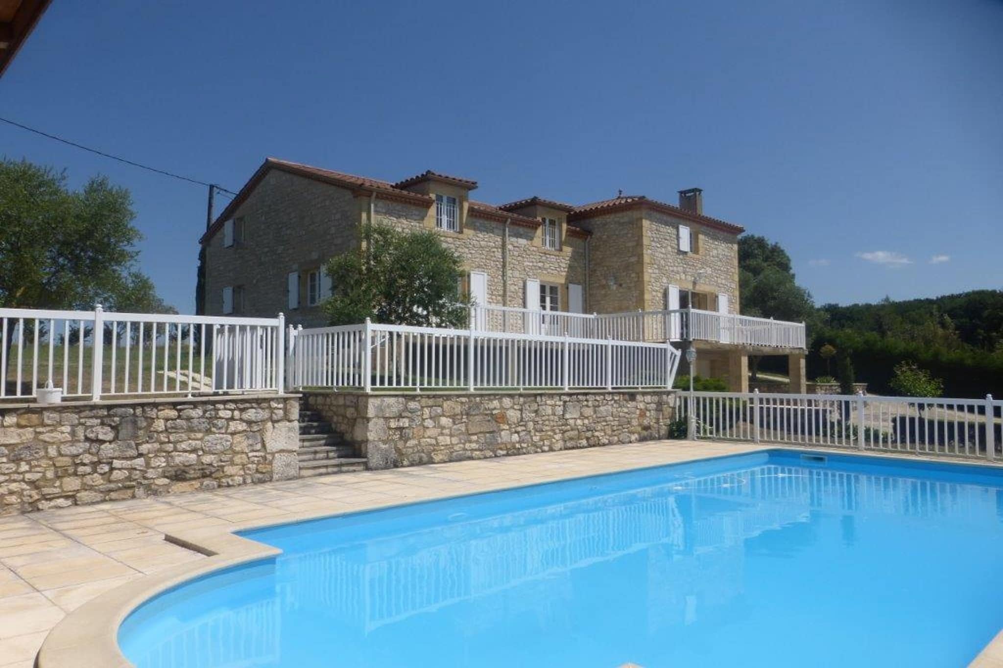 poolofhouse