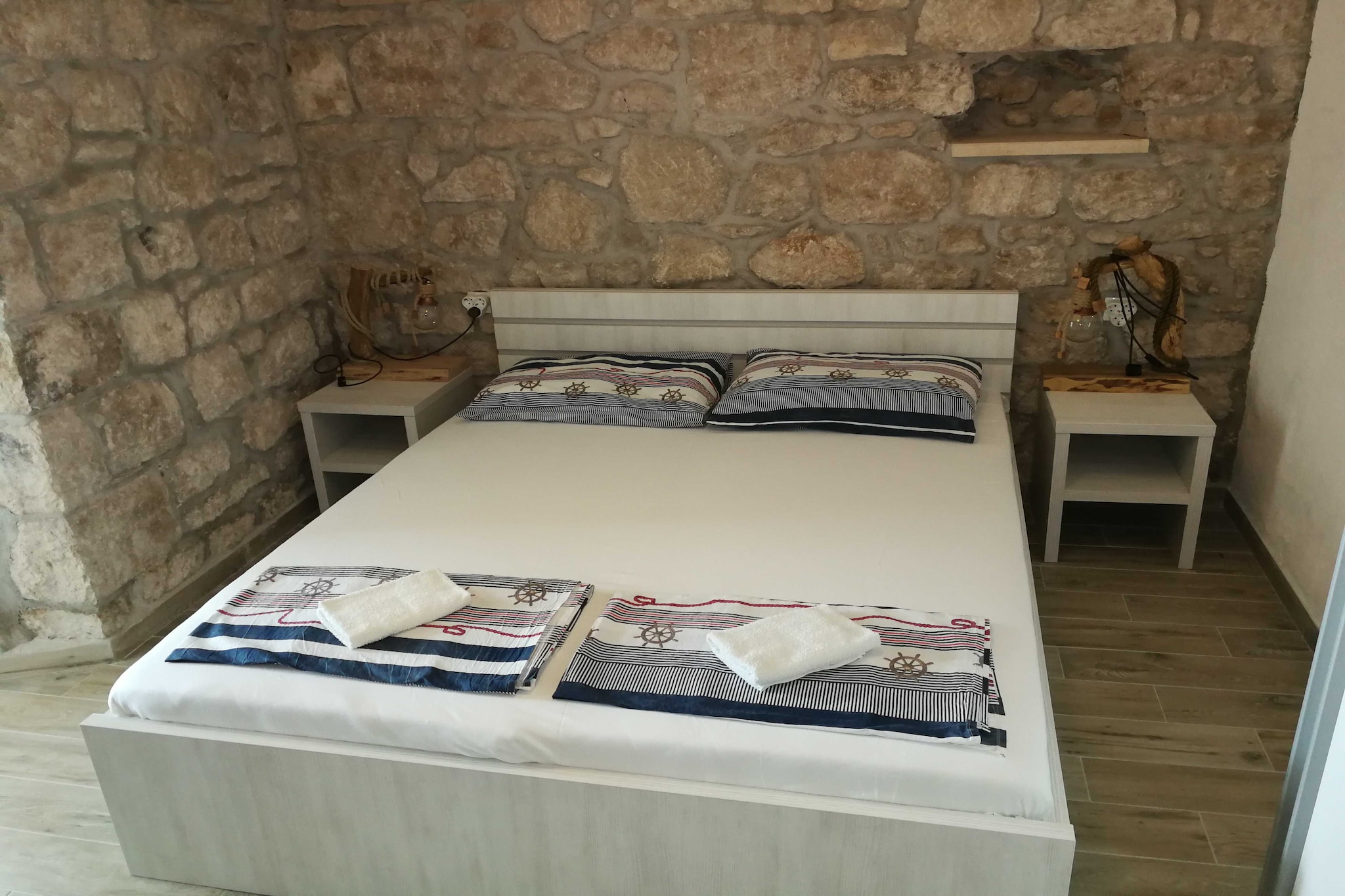 Two-Bedroom Apartment (A1-Niko)-Schlafzimmer