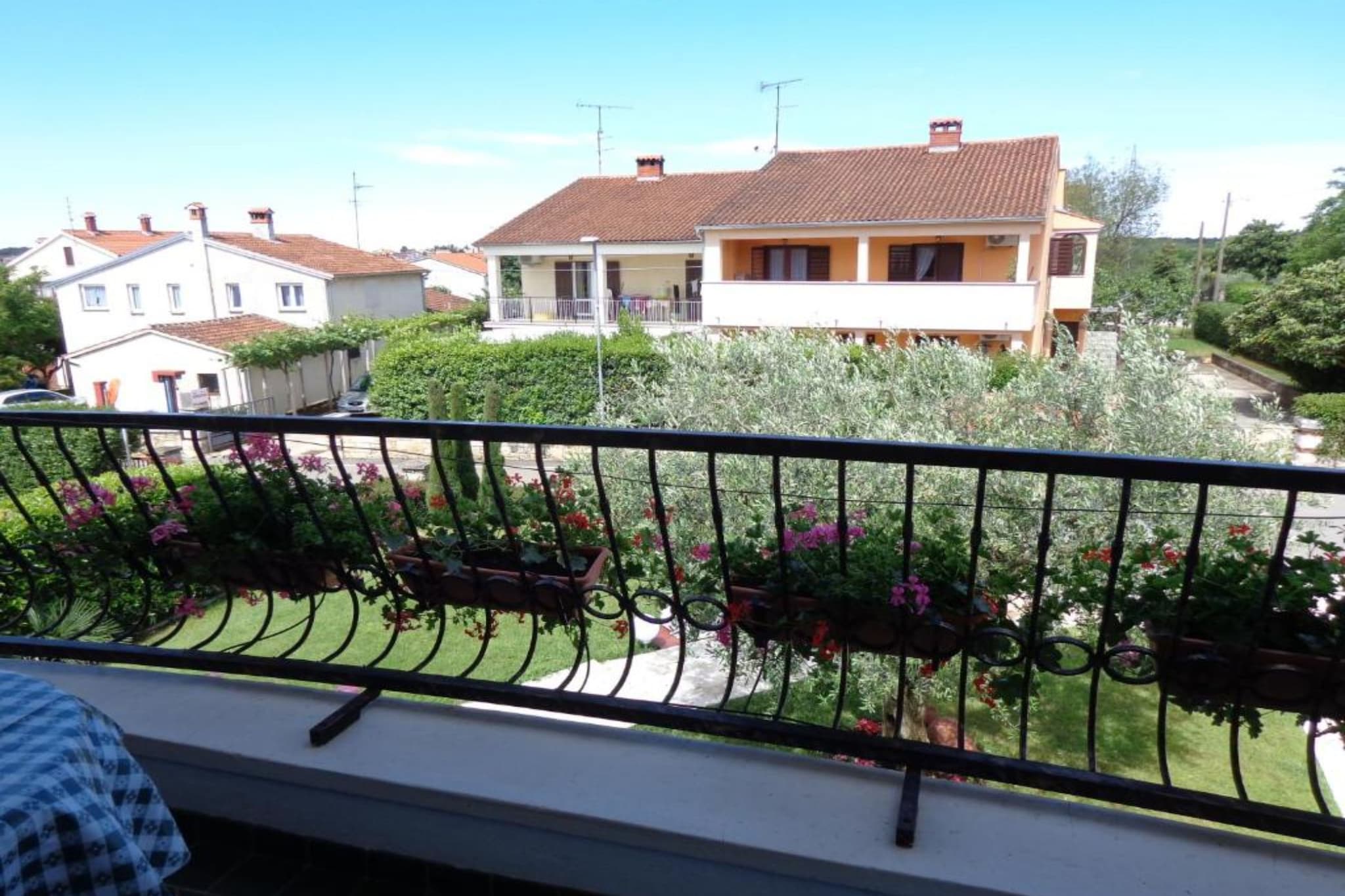 Studio Apartment With Balcony
