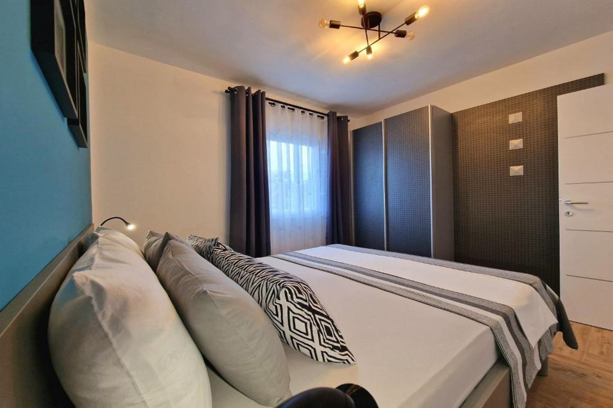 One Bedroom Apartment 3