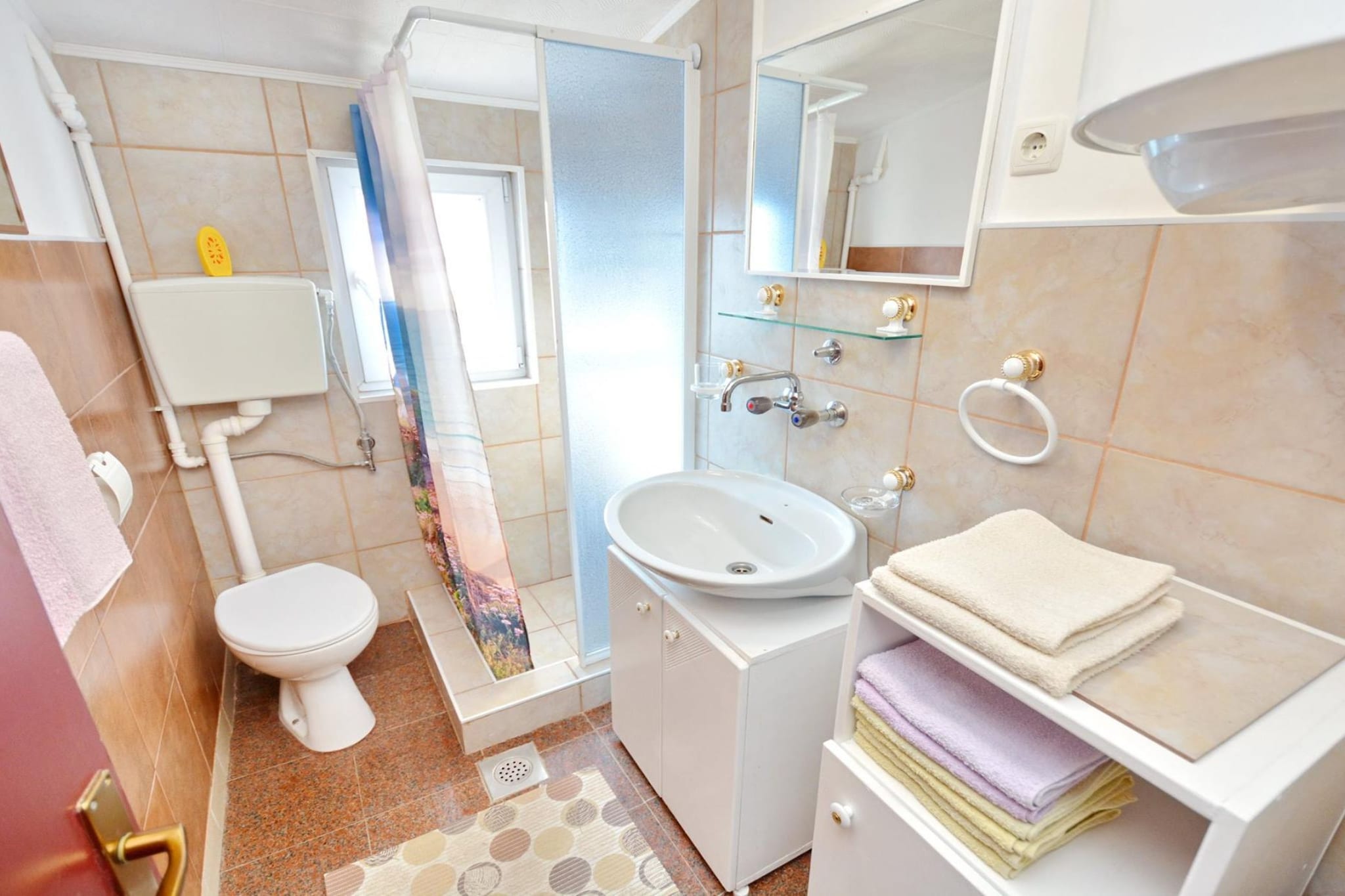 Apartments Roksandić - Three Bedroom Apartment-Bathroom