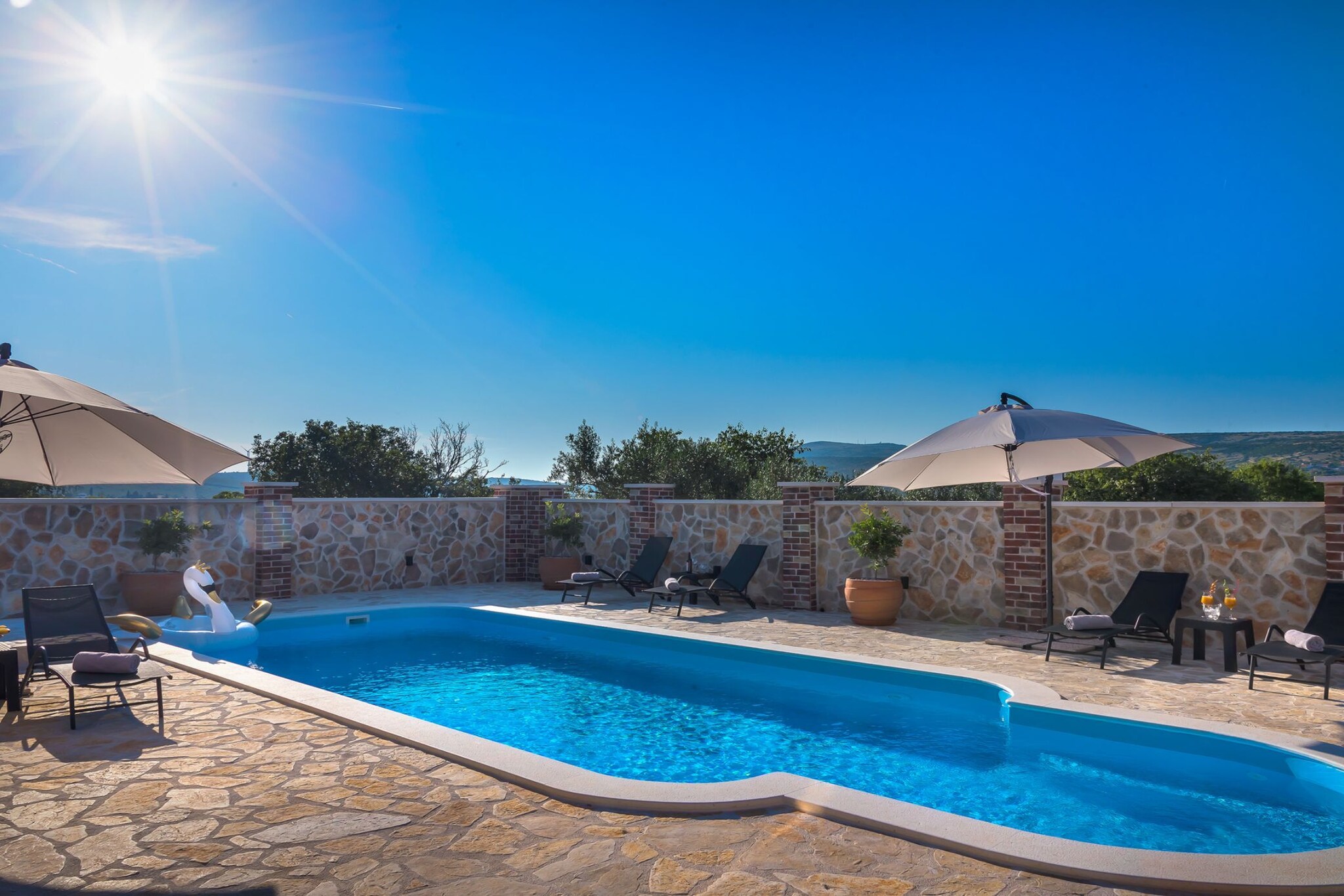 Holiday Home Rider - Two Bedroom Holiday Home with Outdoor Pool-Pool