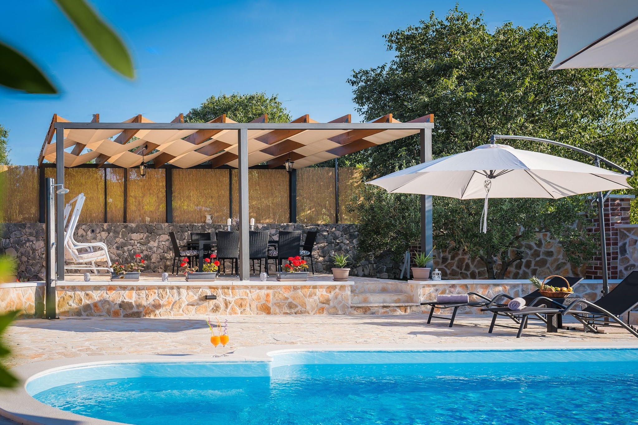 Holiday Home Rider - Two Bedroom Holiday Home with Outdoor Pool-Pool