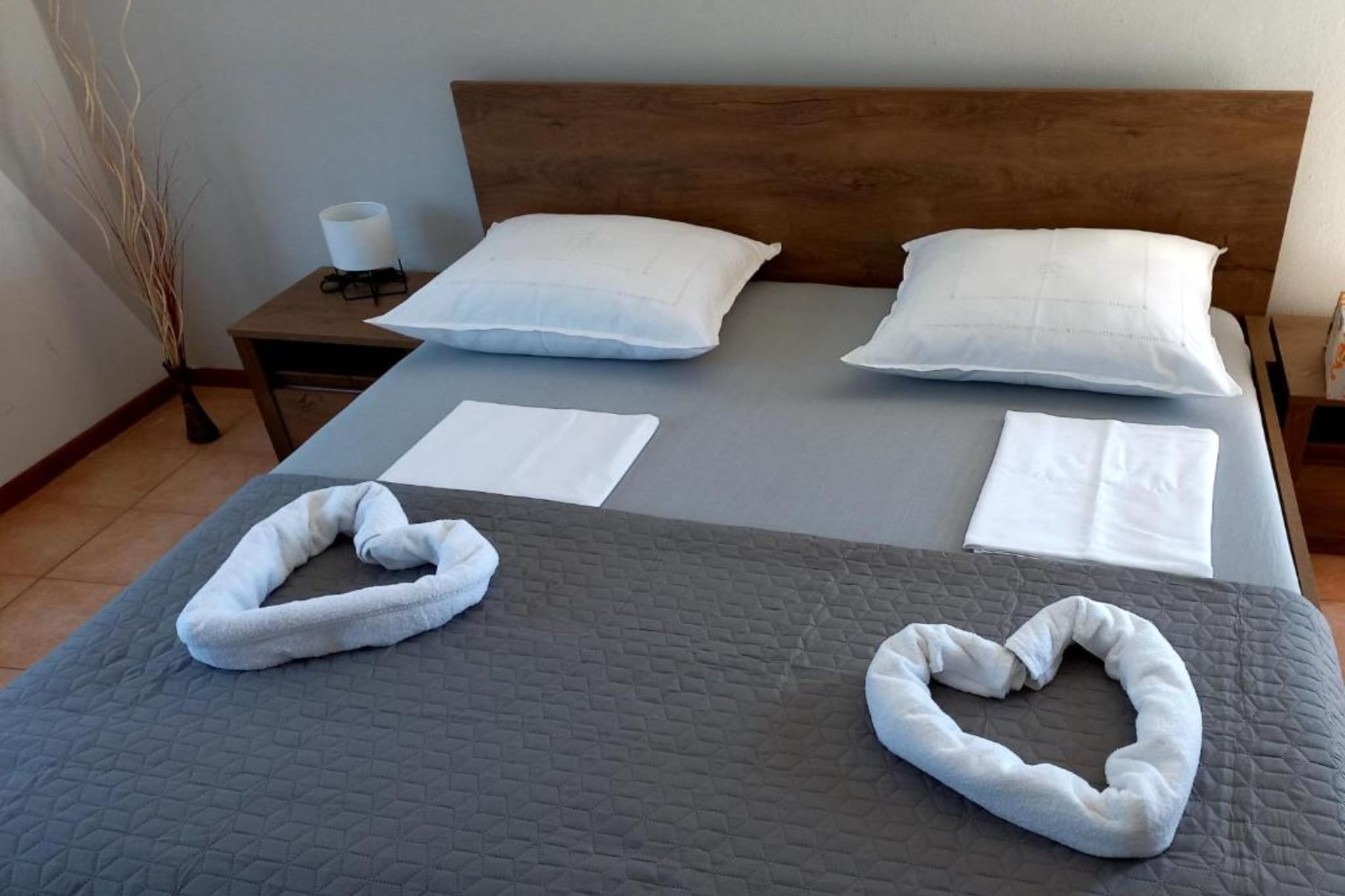 Double Room (A6)