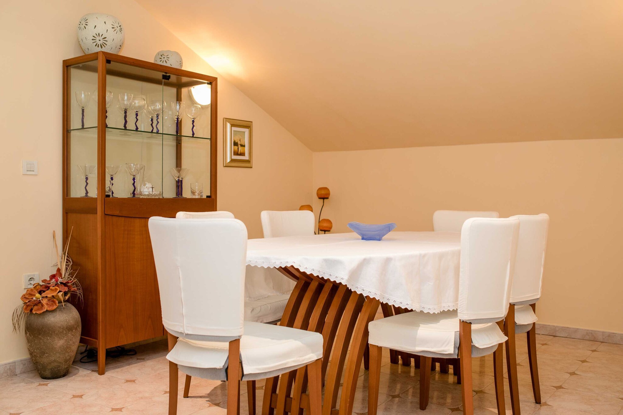 Guest House Villa Anggela - Two Bedroom Apartment with Balcony and Sea View-Salle à manger