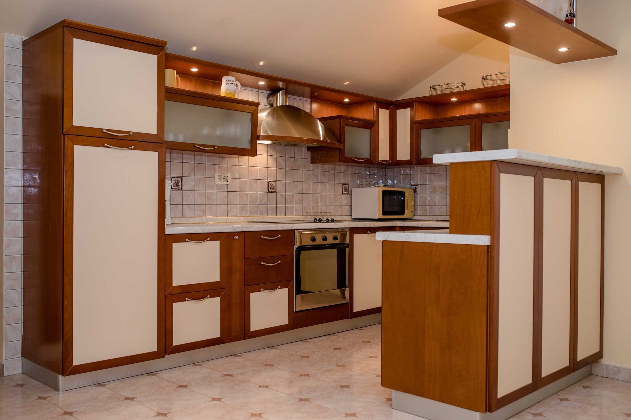 Guest House Villa Anggela - Two Bedroom Apartment with Balcony and Sea View-Cuisine