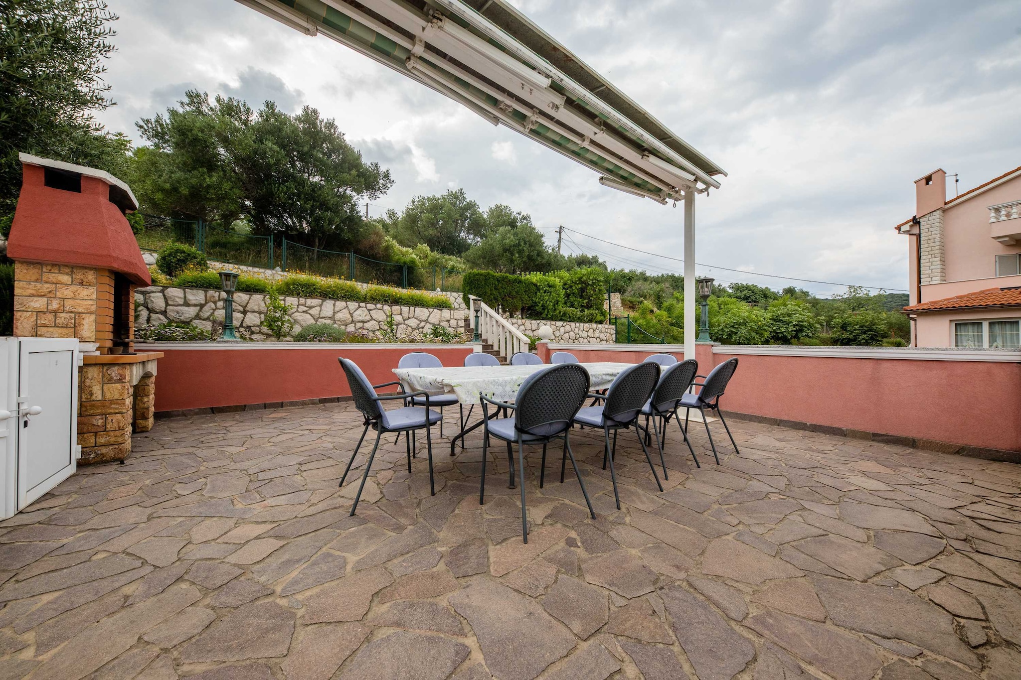 Guest House Villa Anggela - Two Bedroom Apartment with Balcony and Sea View-Extérieur