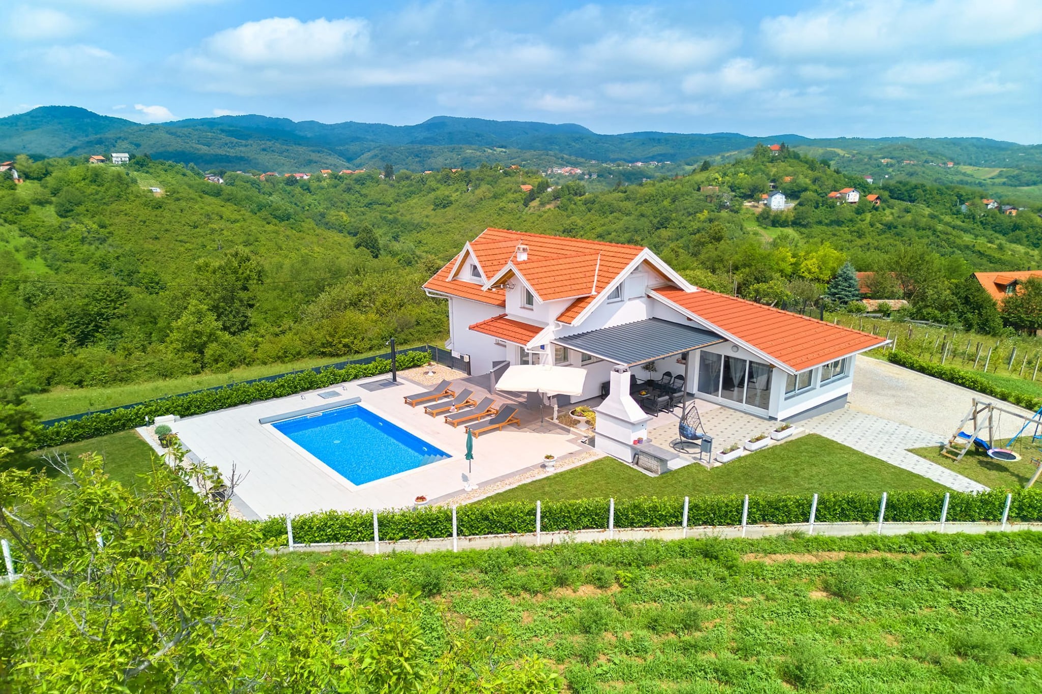 Villa Cerina - Three Bedorom Villa with Outdoor Swimming Pool-Buitenlucht