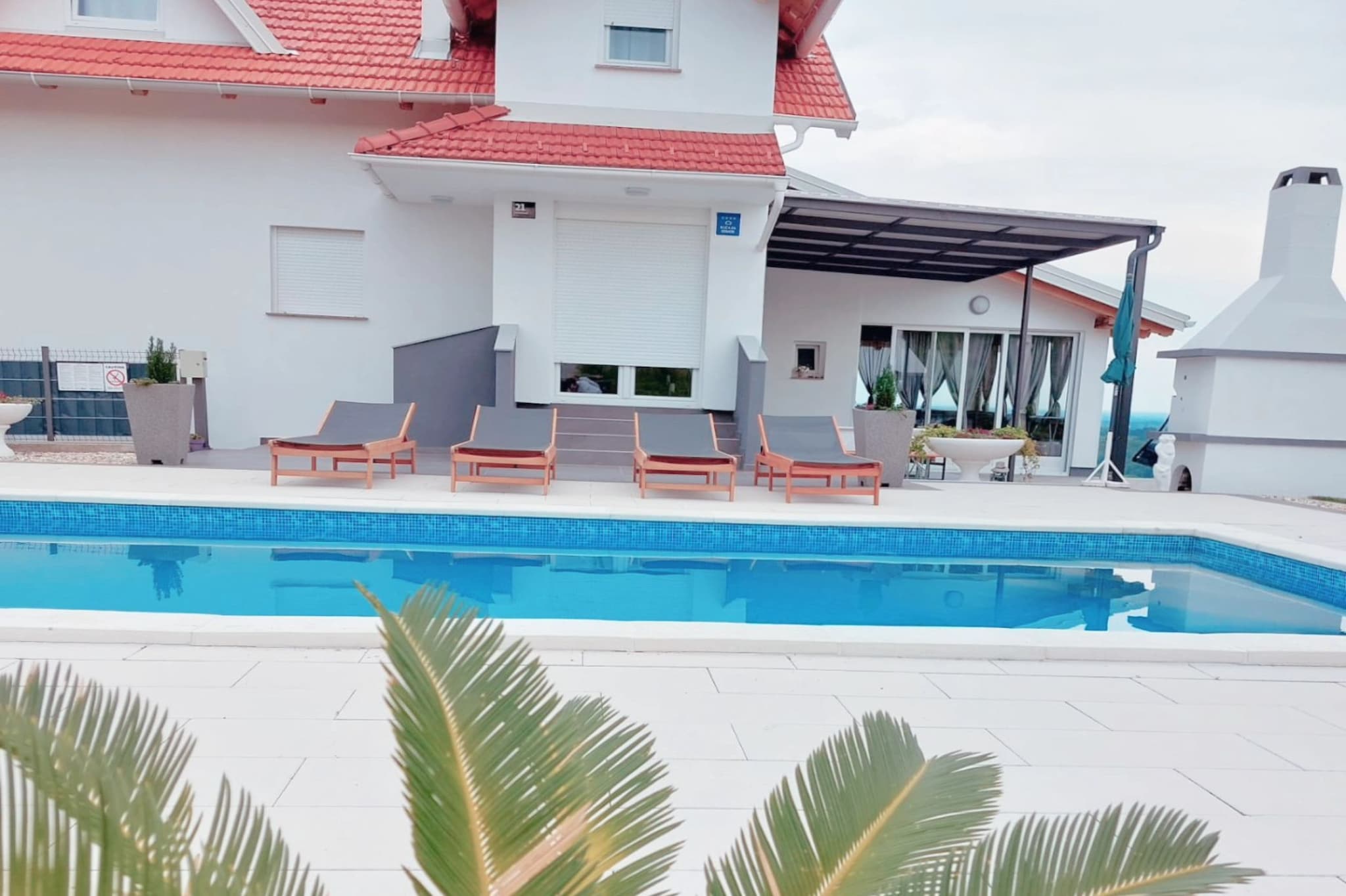 Villa Cerina - Three Bedorom Villa with Outdoor Swimming Pool-Zwembad
