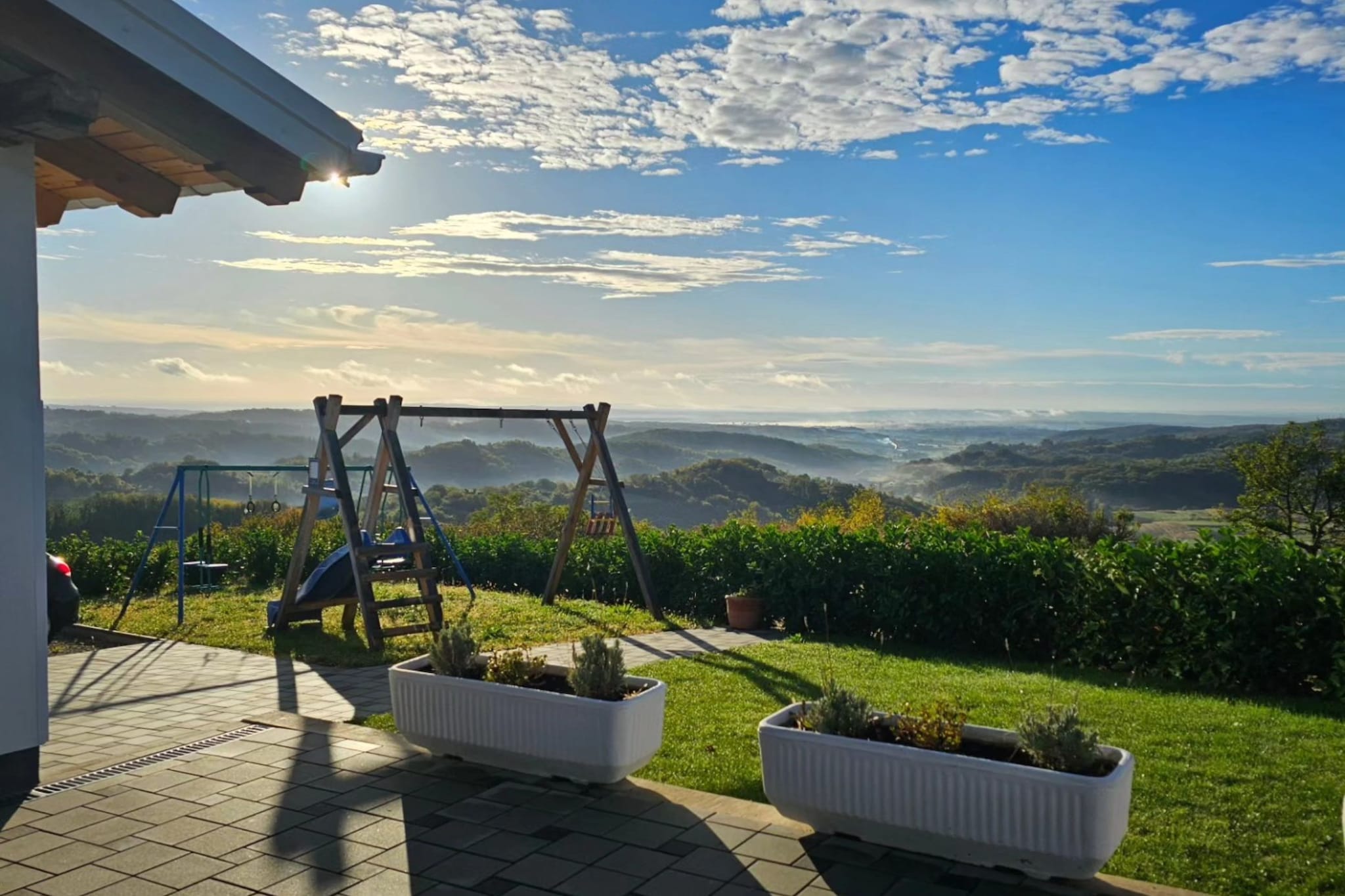 Villa Cerina - Three Bedorom Villa with Outdoor Swimming Pool-Tuinen zomer