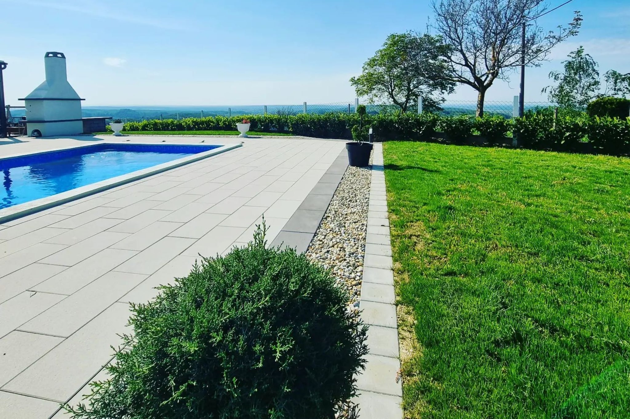 Villa Cerina - Three Bedorom Villa with Outdoor Swimming Pool-Tuinen zomer