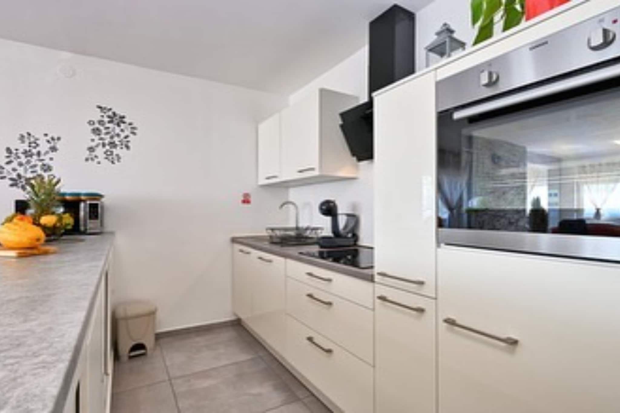 Villa Cerina - Three Bedorom Villa with Outdoor Swimming Pool-Keuken