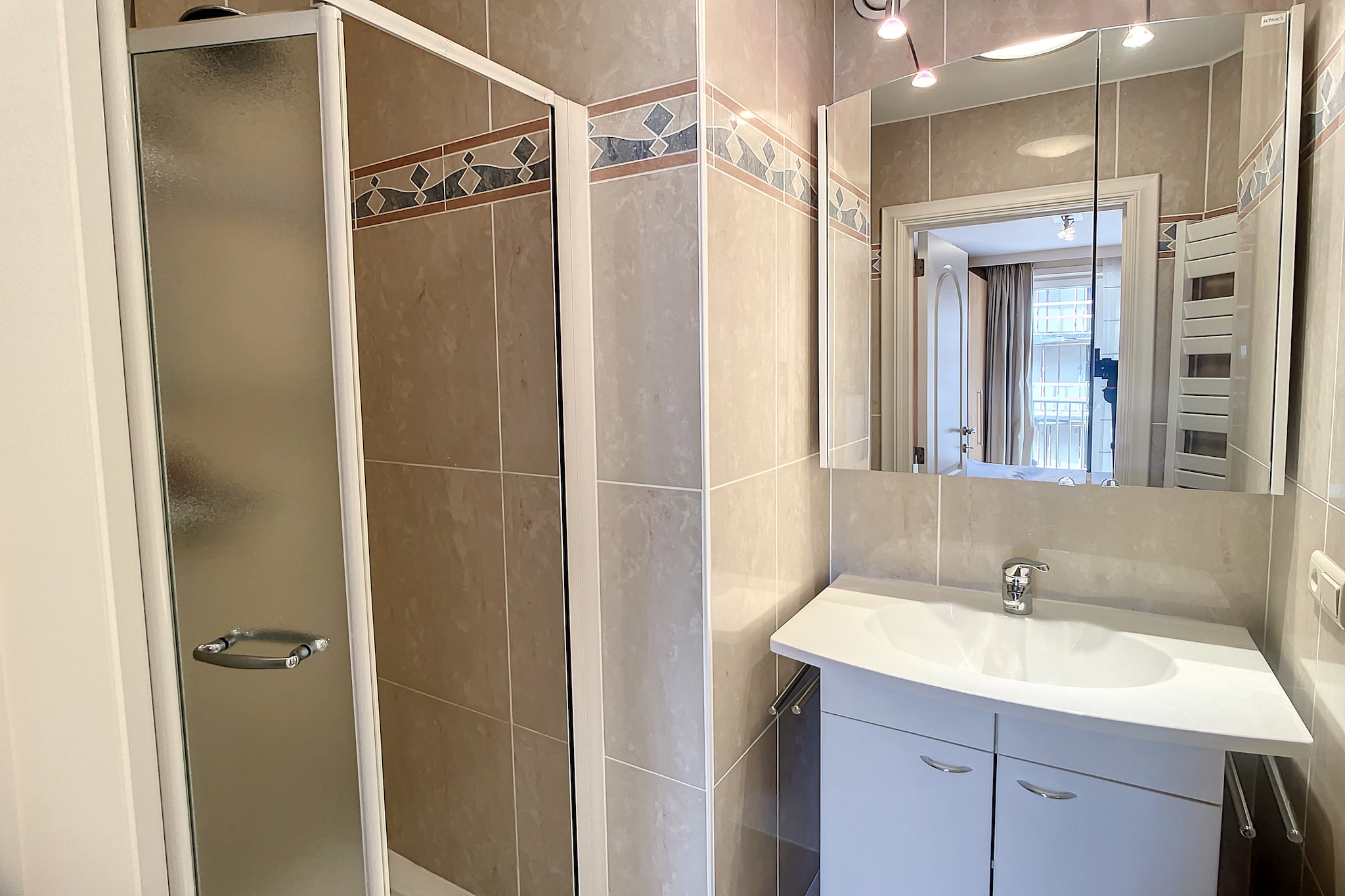 Zeerobben C33-Bathroom