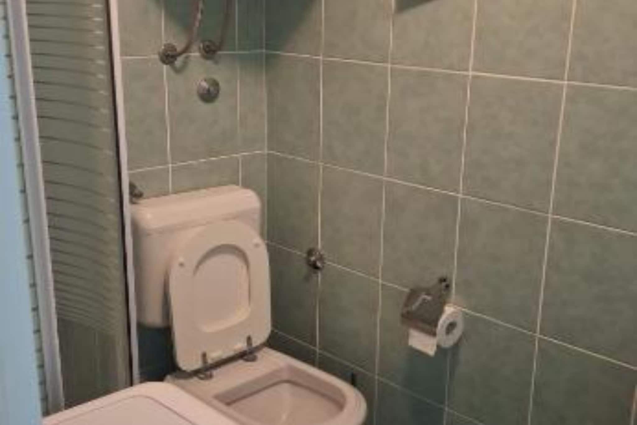Studio Apartment Sineva-Bathroom