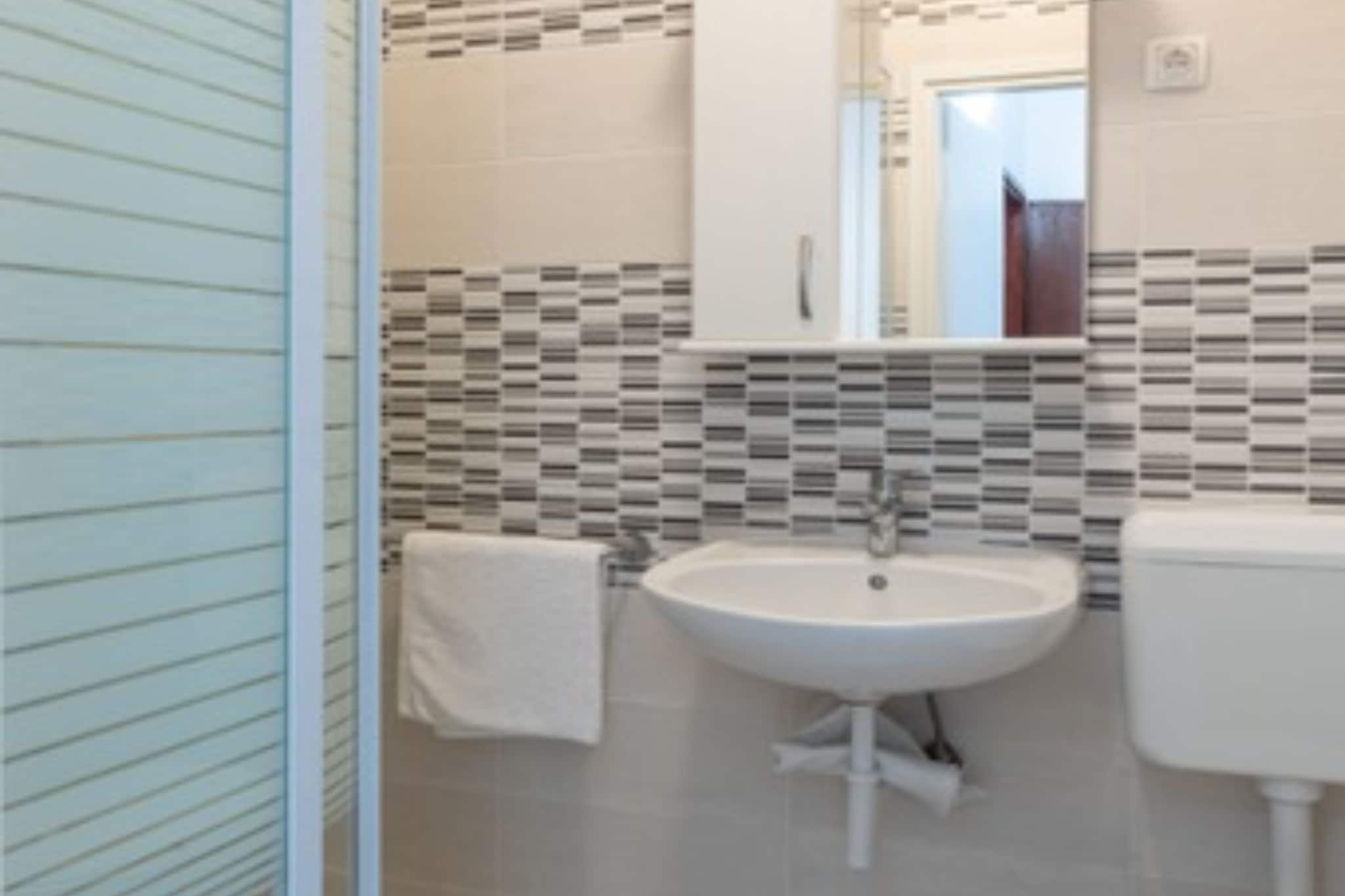 Studio Apartment with Terrace 2-Badezimmer