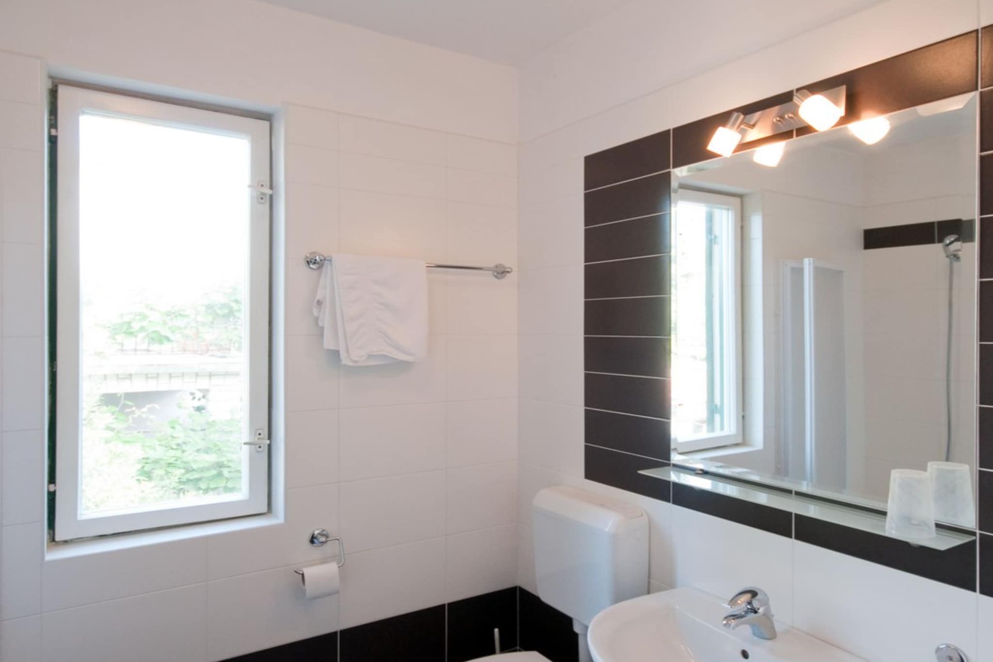 Holiday Home Apartments Alba-Bathroom