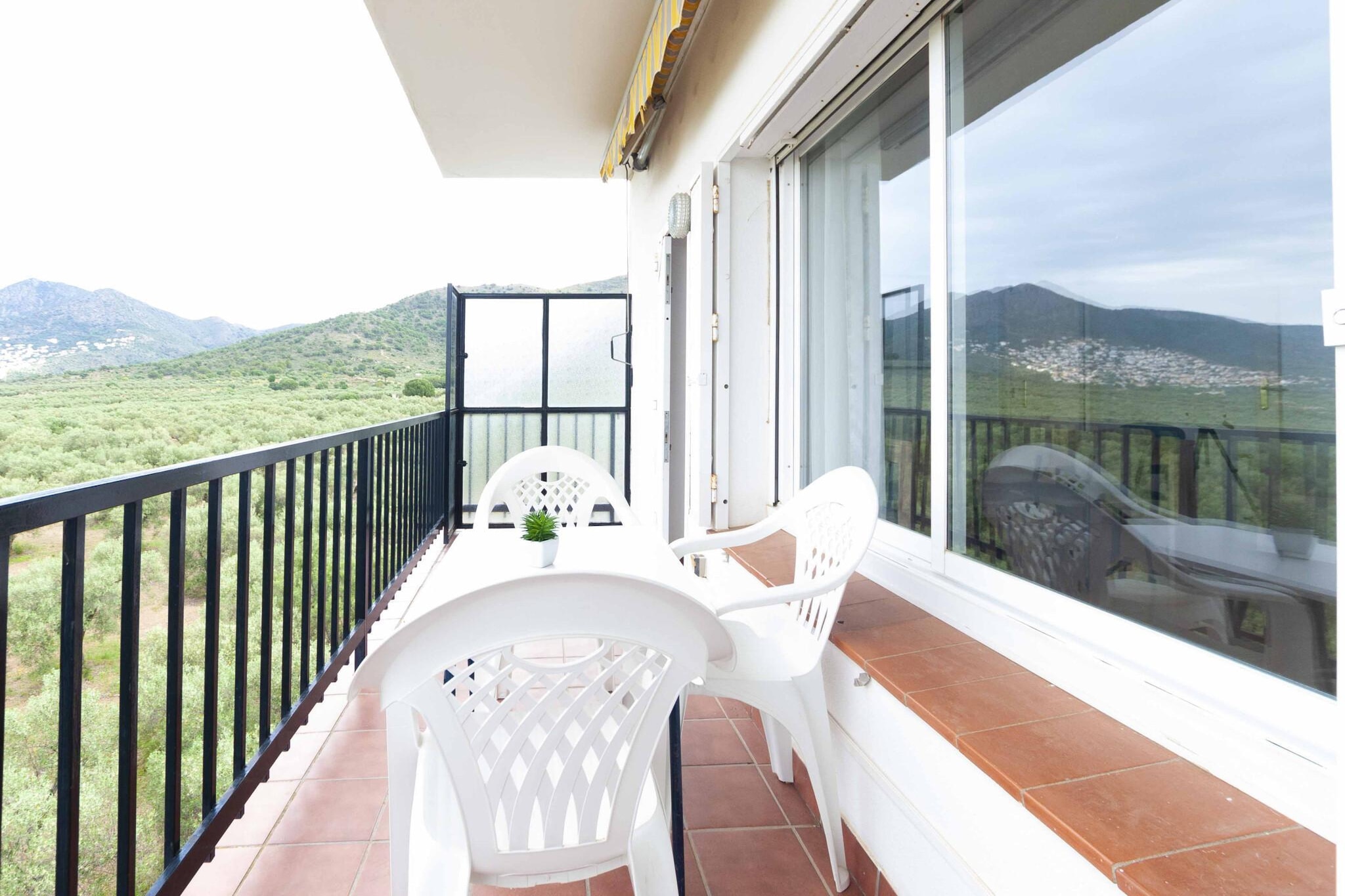 1141 MAS OLIVA con Piscina-Terrasbalkon