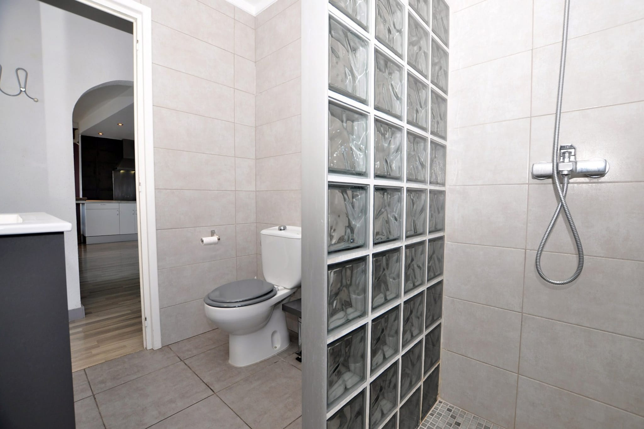 1089 COVADONGA vista Mar-Bathroom