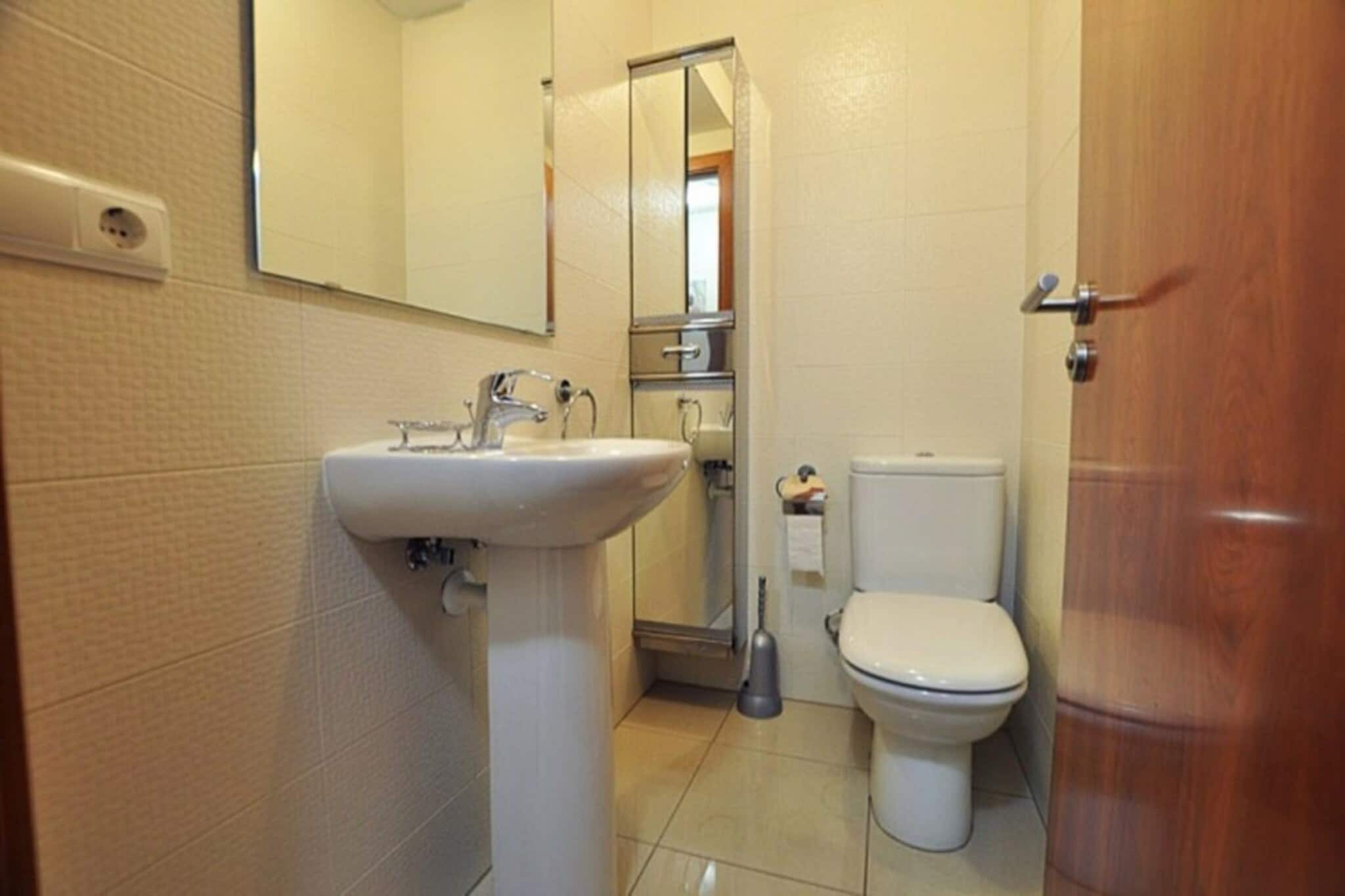 1008 MILENI 50m Playa-Badkamer