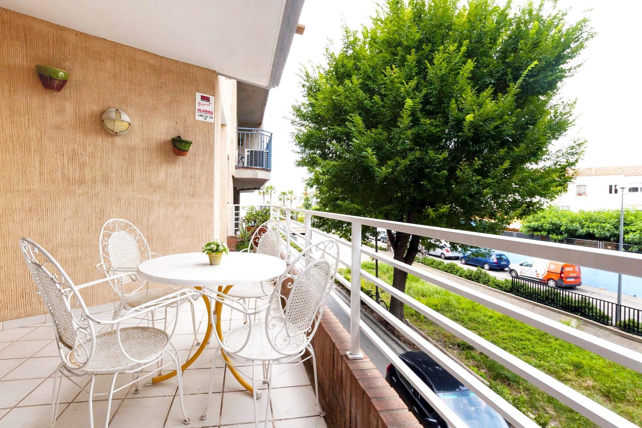 1232 GAUDI 100m PLAYA-Terrasbalkon