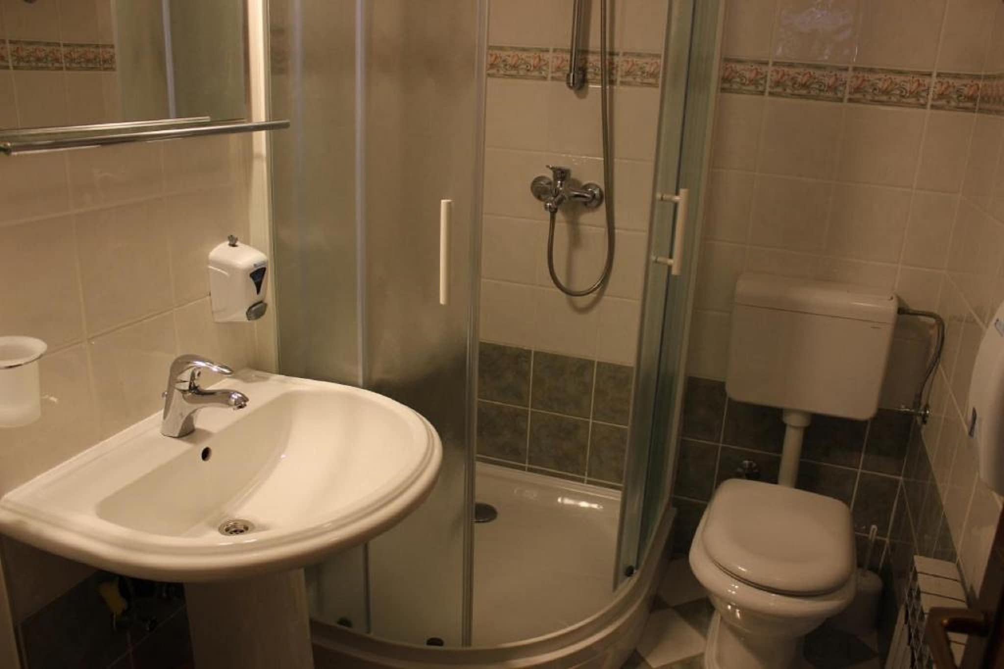 Apartment 4-Badezimmer