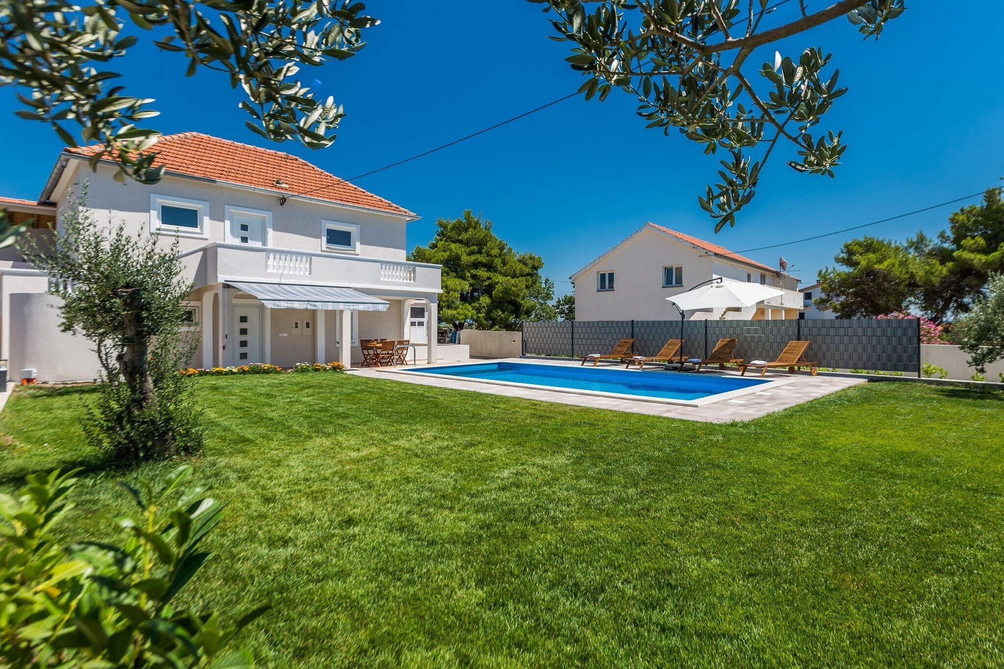 Serene Escape near Zadar with Private Pool & Charming Outdoor Oasis - Two Bedroom Holiday Home-Buitenlucht