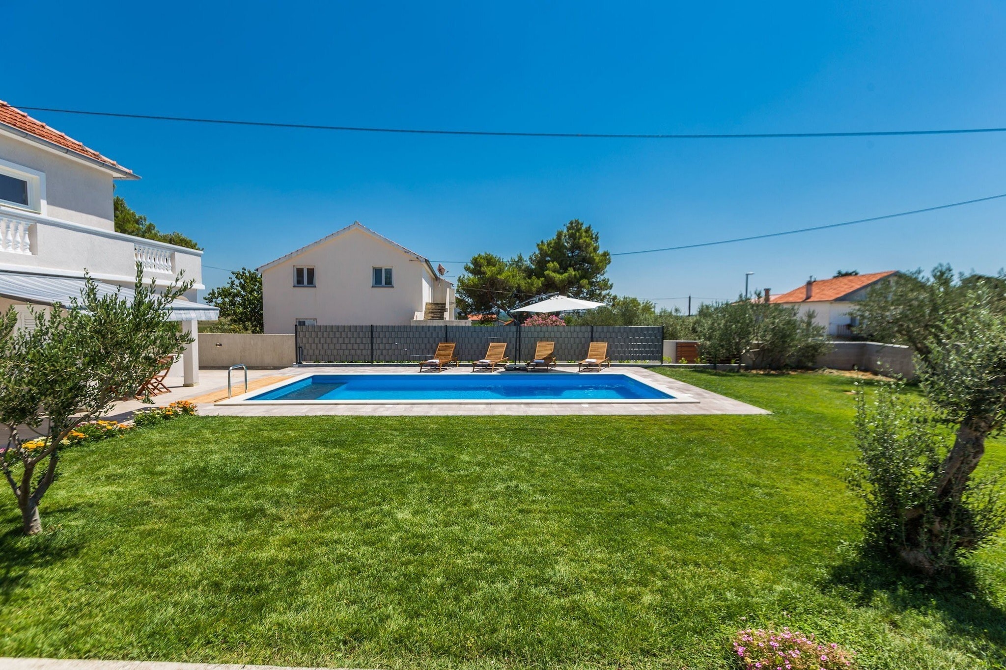 Serene Escape near Zadar with Private Pool & Charming Outdoor Oasis - Two Bedroom Holiday Home-Buitenlucht